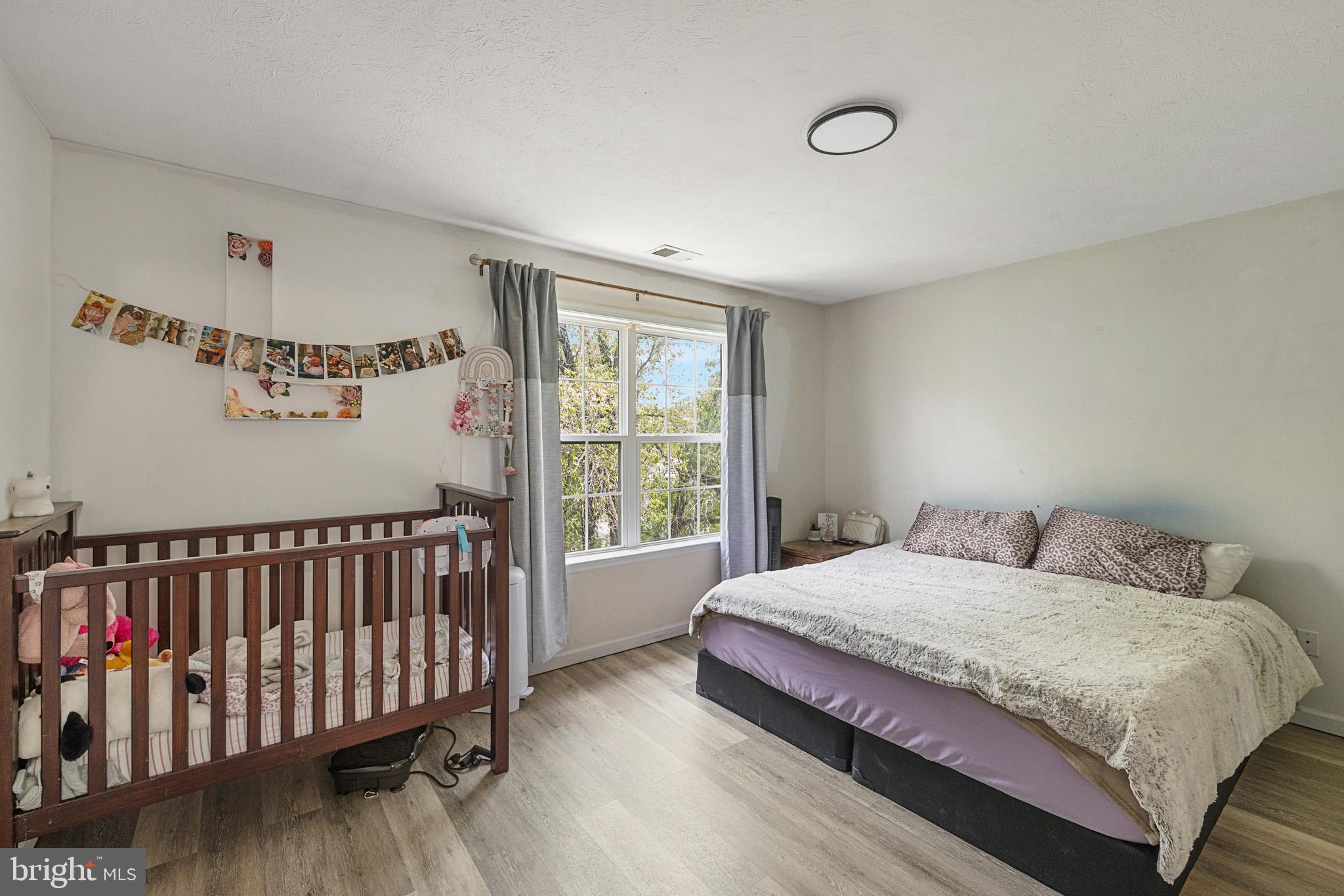 TOMS BROOK CREEK - Residential