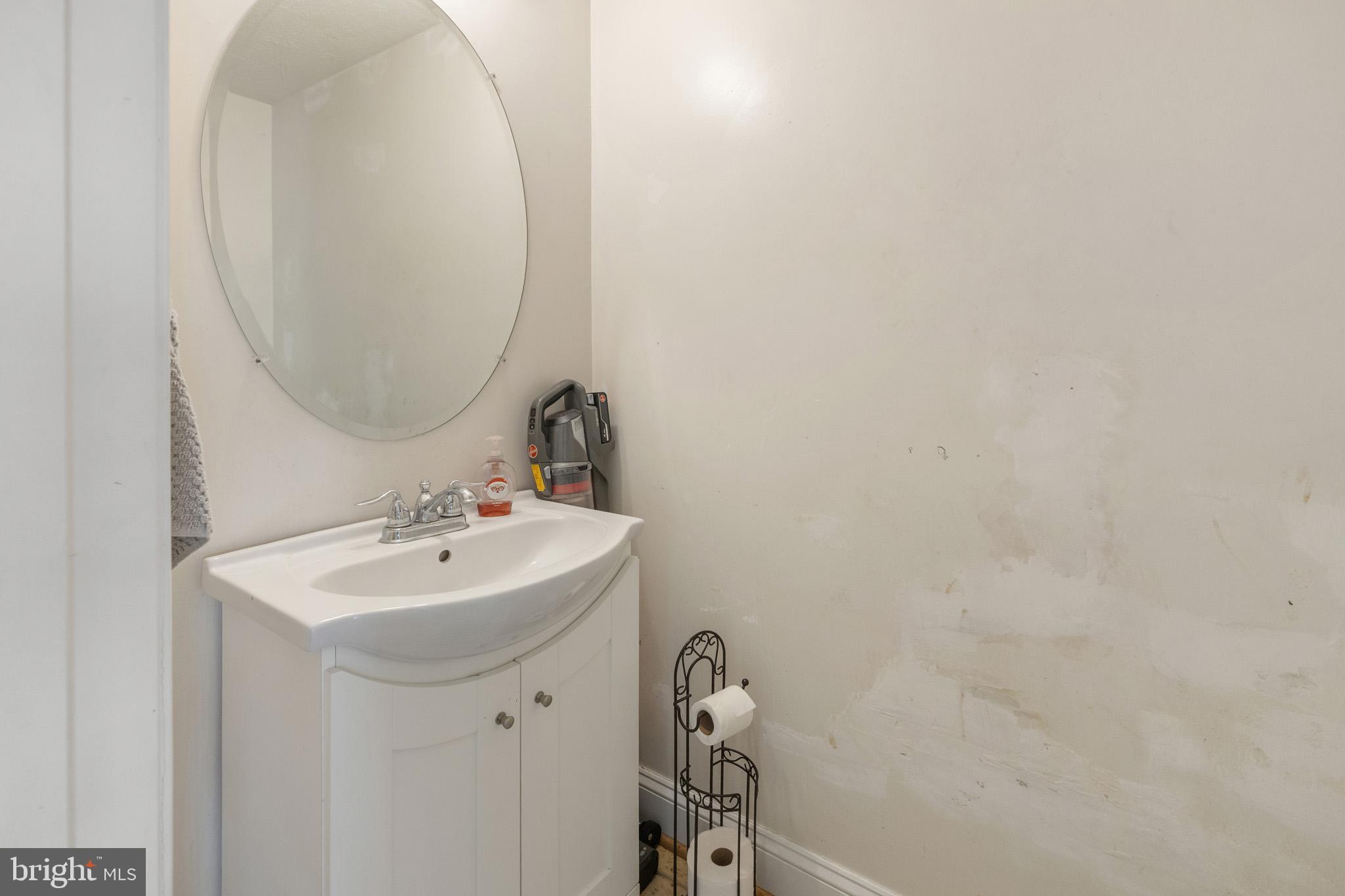 TOMS BROOK CREEK - Residential