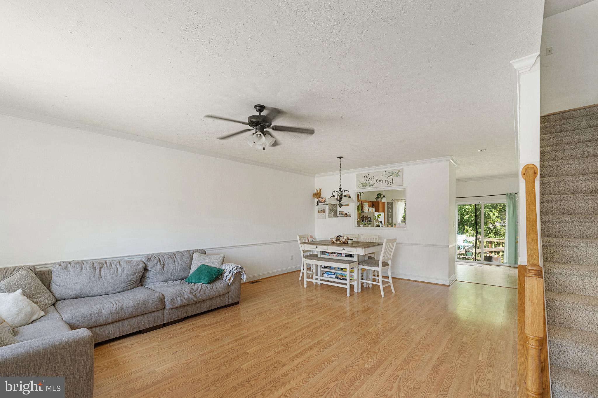 TOMS BROOK CREEK - Residential