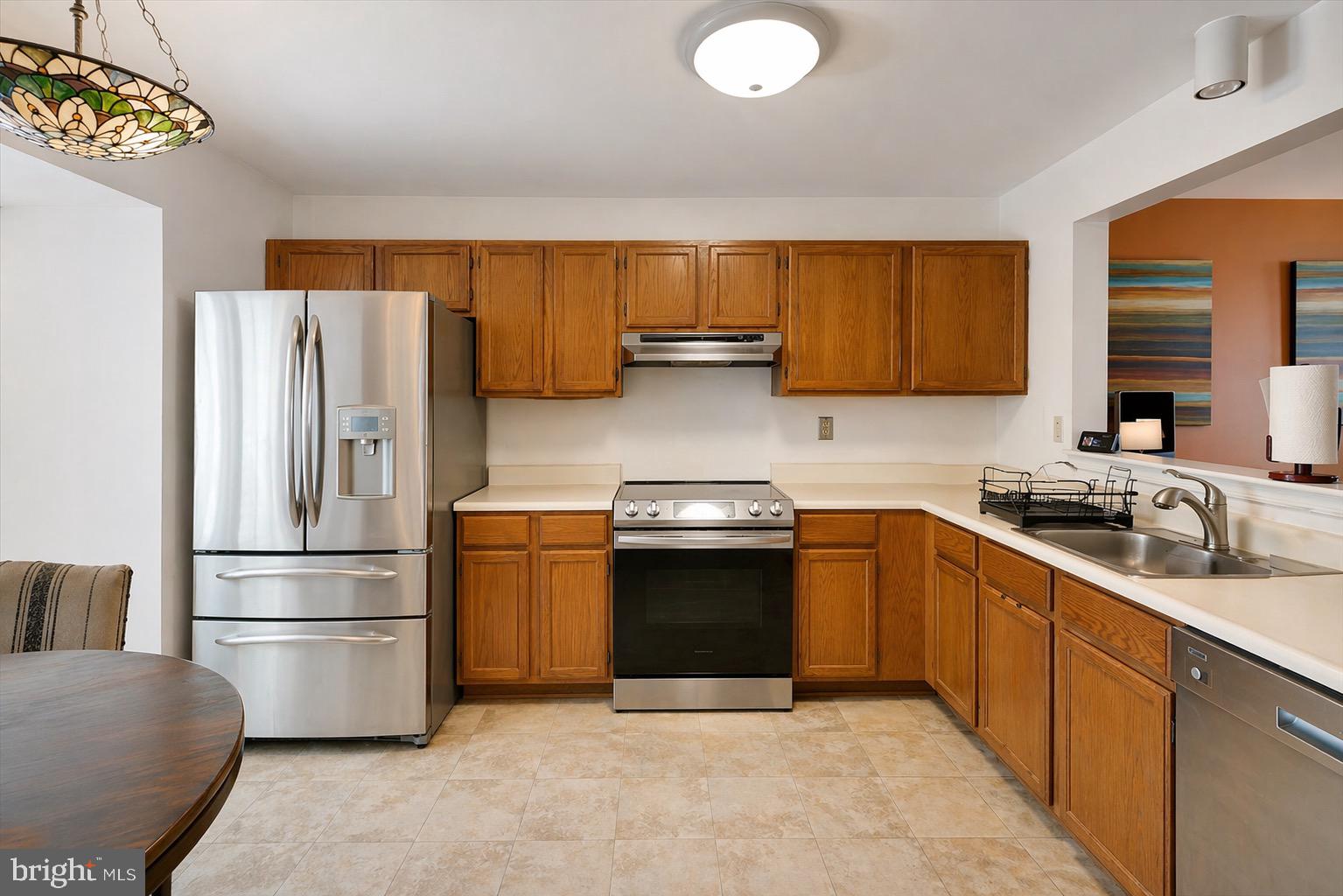 SUBURBIA/VILLAGE OF TIMBER GROVE - Residential