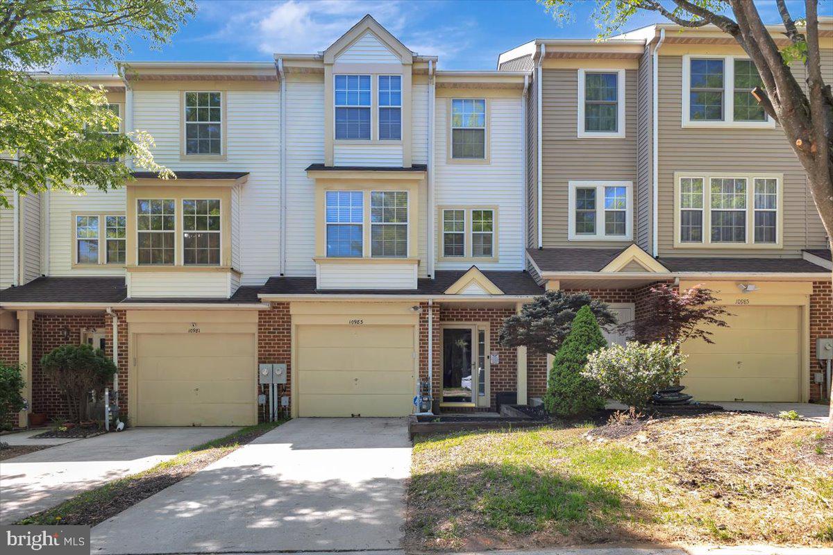 SUBURBIA/VILLAGE OF TIMBER GROVE - Residential