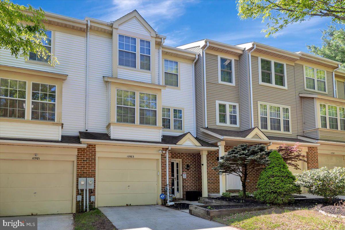 SUBURBIA/VILLAGE OF TIMBER GROVE - Residential