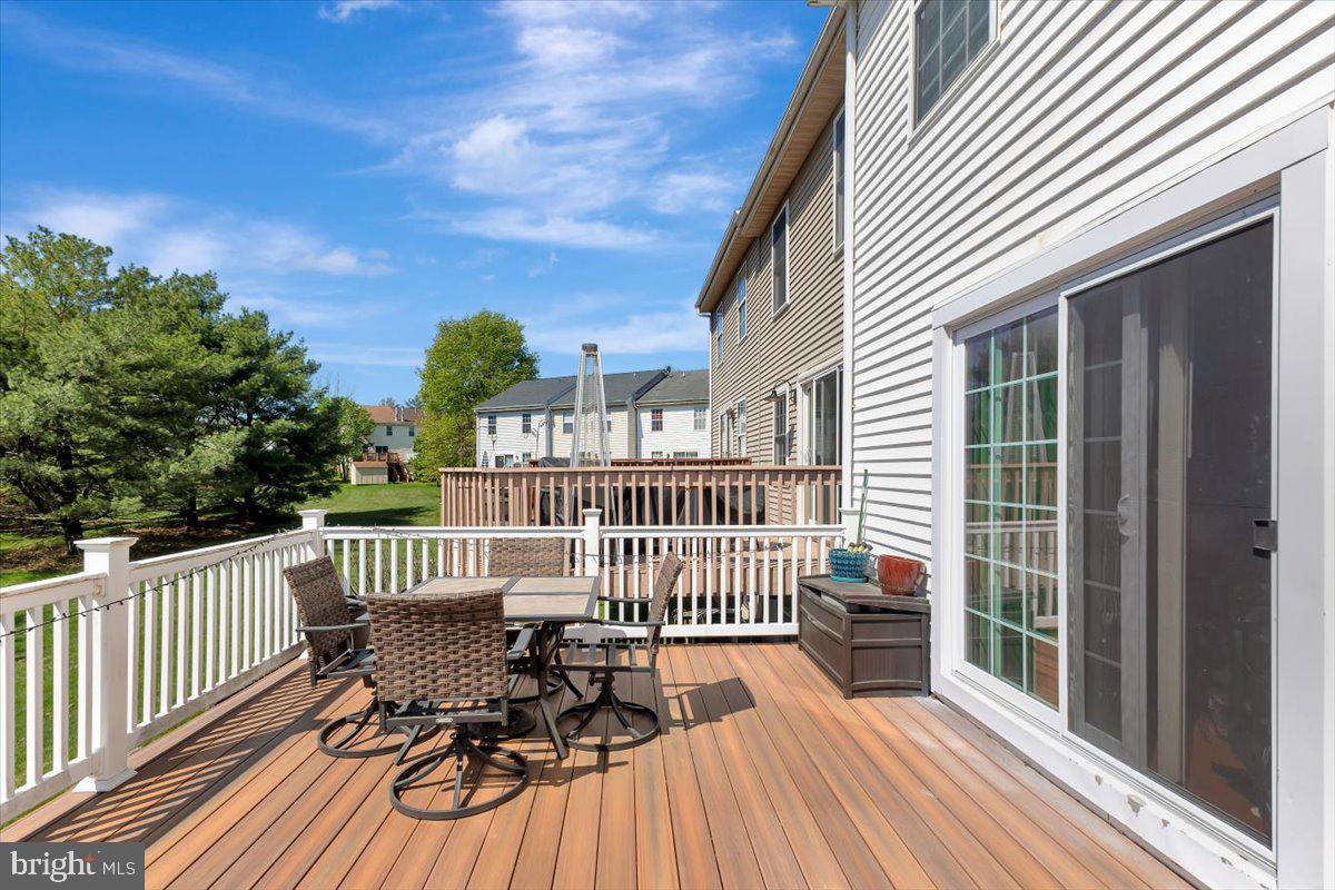 SUBURBIA/VILLAGE OF TIMBER GROVE - Residential