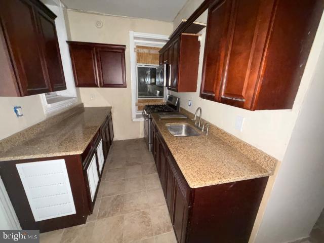 FERN ROCK - Residential