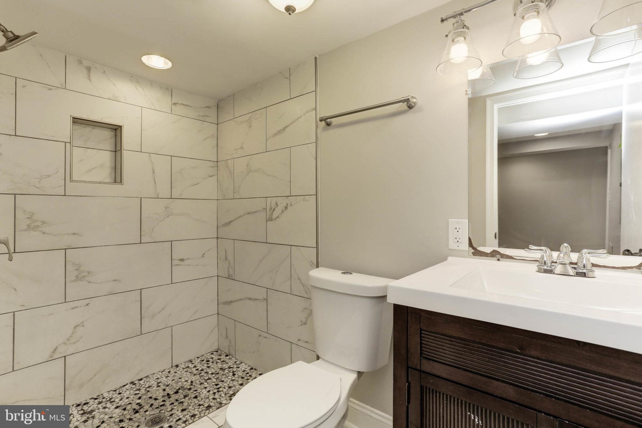 LAURAVILLE HISTORIC DISTRICT - Residential