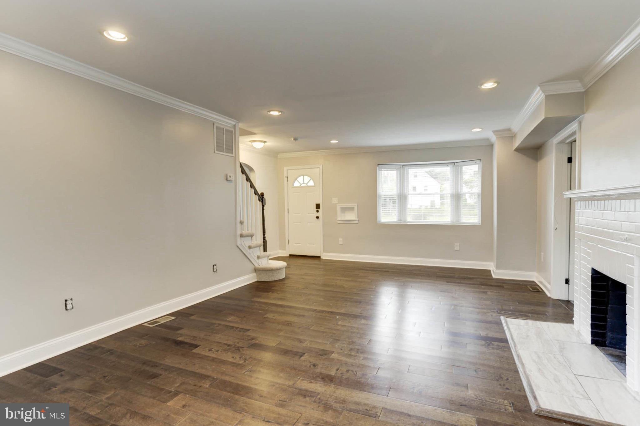 LAURAVILLE HISTORIC DISTRICT - Residential