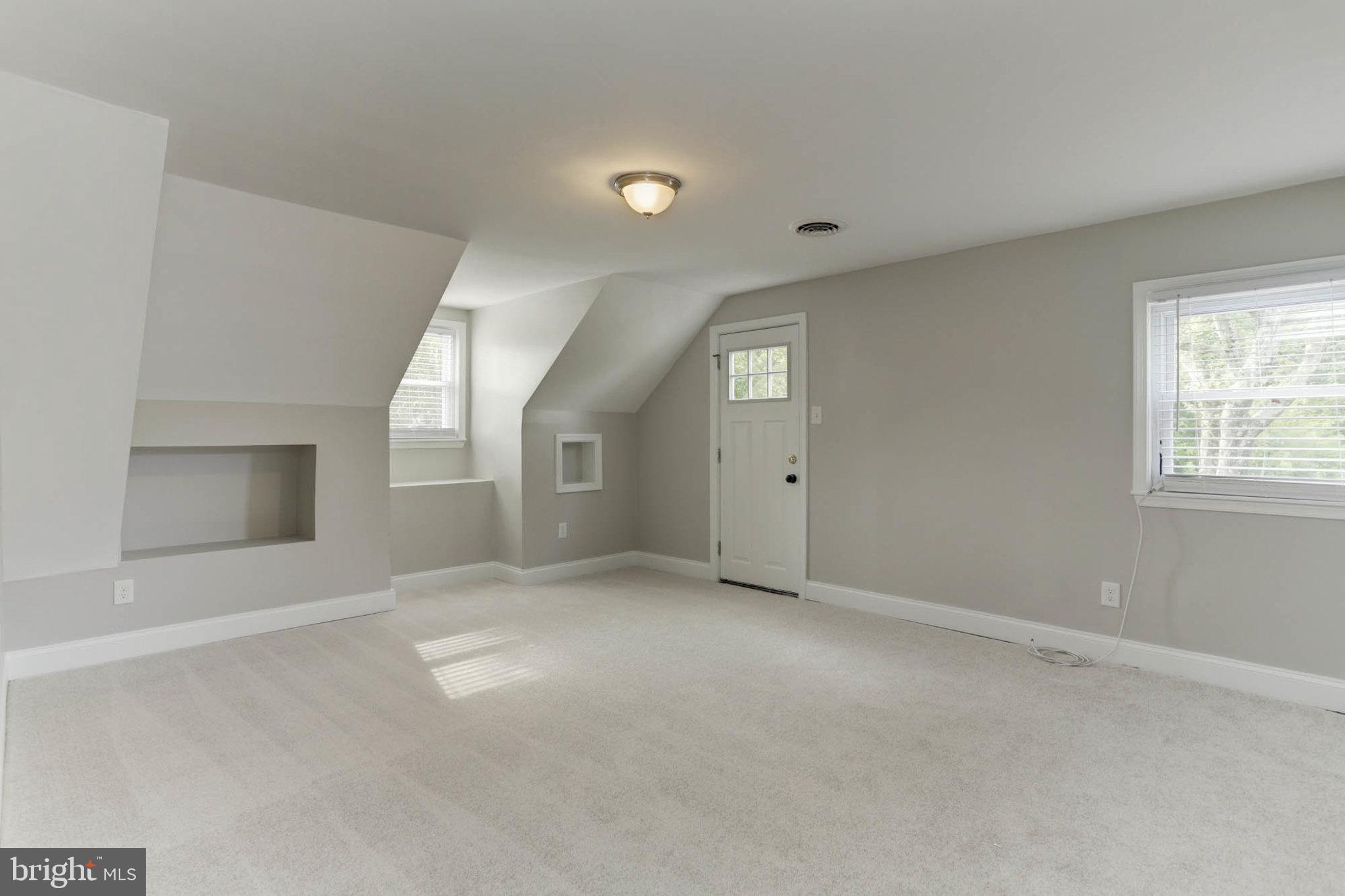 LAURAVILLE HISTORIC DISTRICT - Residential