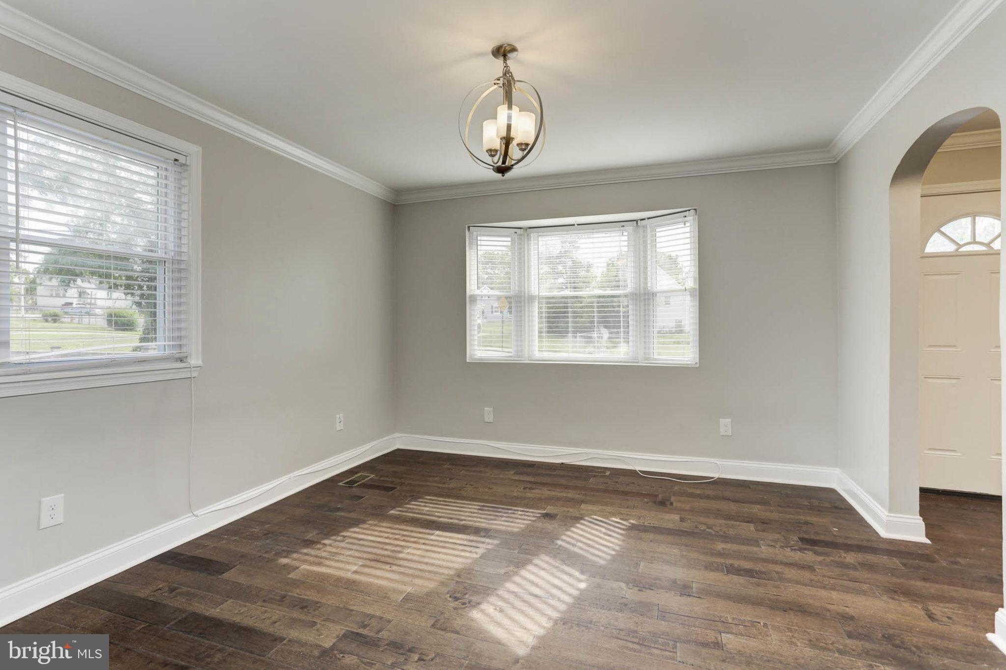 LAURAVILLE HISTORIC DISTRICT - Residential