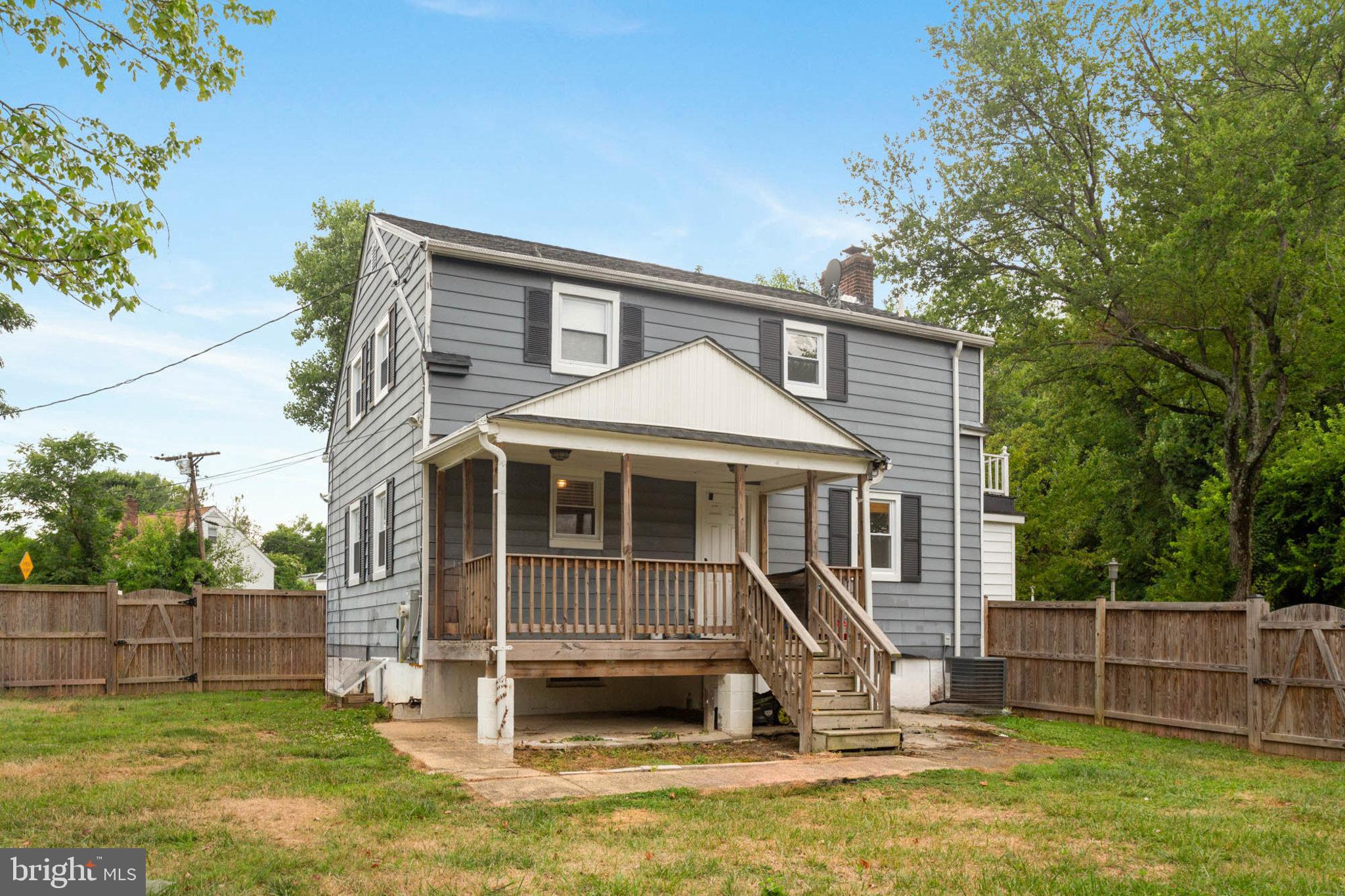 LAURAVILLE HISTORIC DISTRICT - Residential