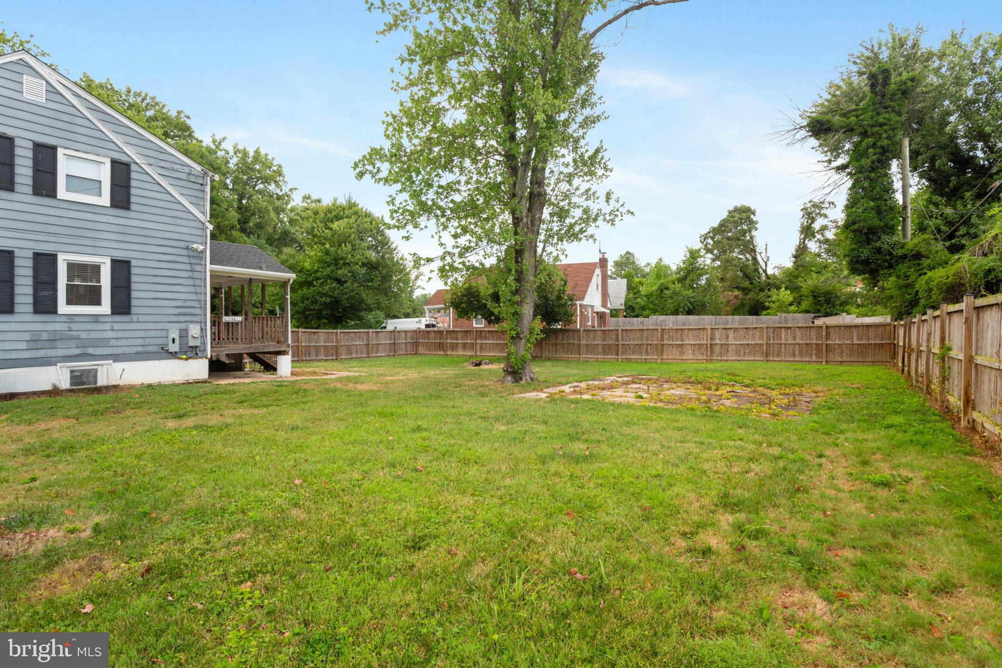 LAURAVILLE HISTORIC DISTRICT - Residential