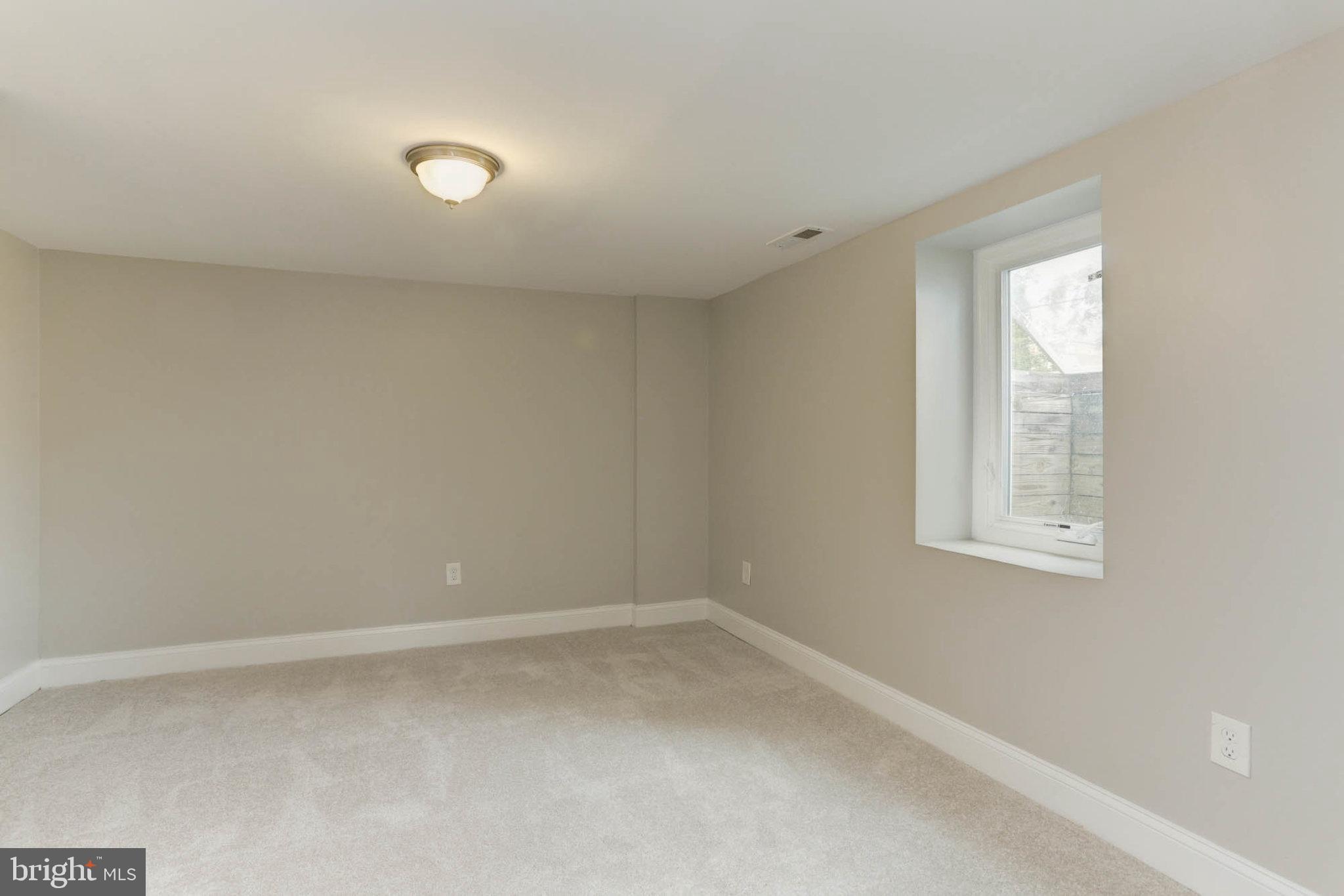 LAURAVILLE HISTORIC DISTRICT - Residential