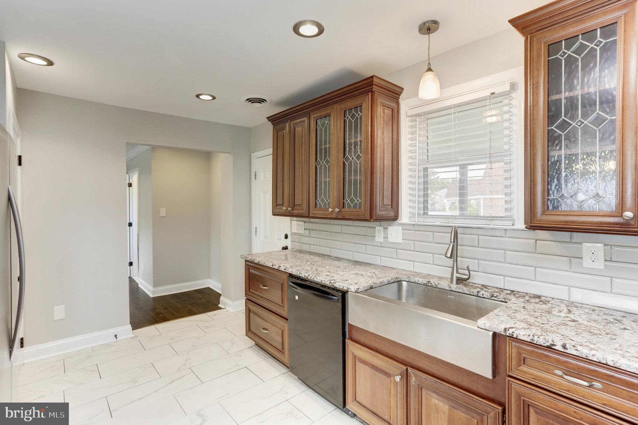 LAURAVILLE HISTORIC DISTRICT - Residential