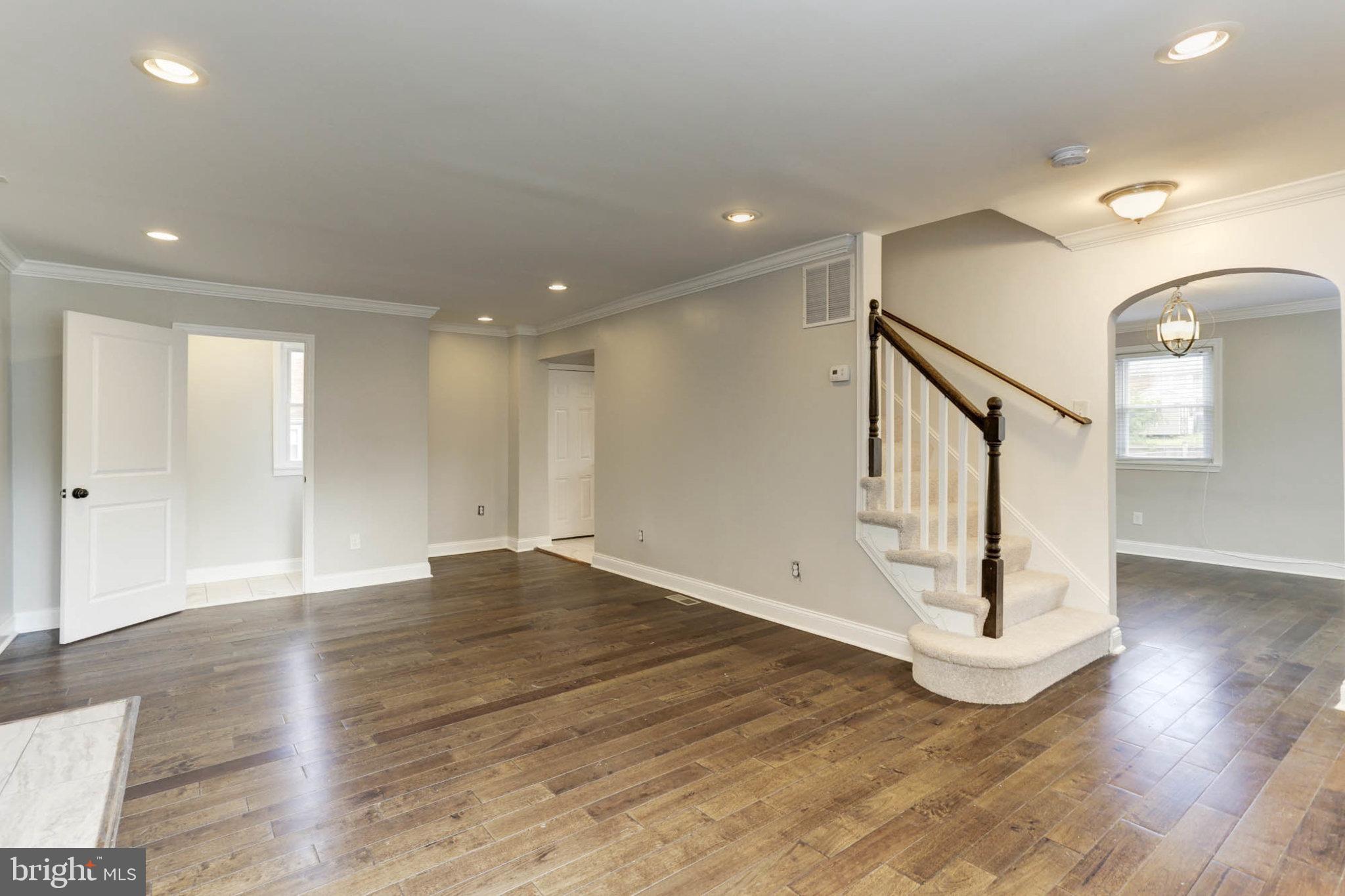 LAURAVILLE HISTORIC DISTRICT - Residential