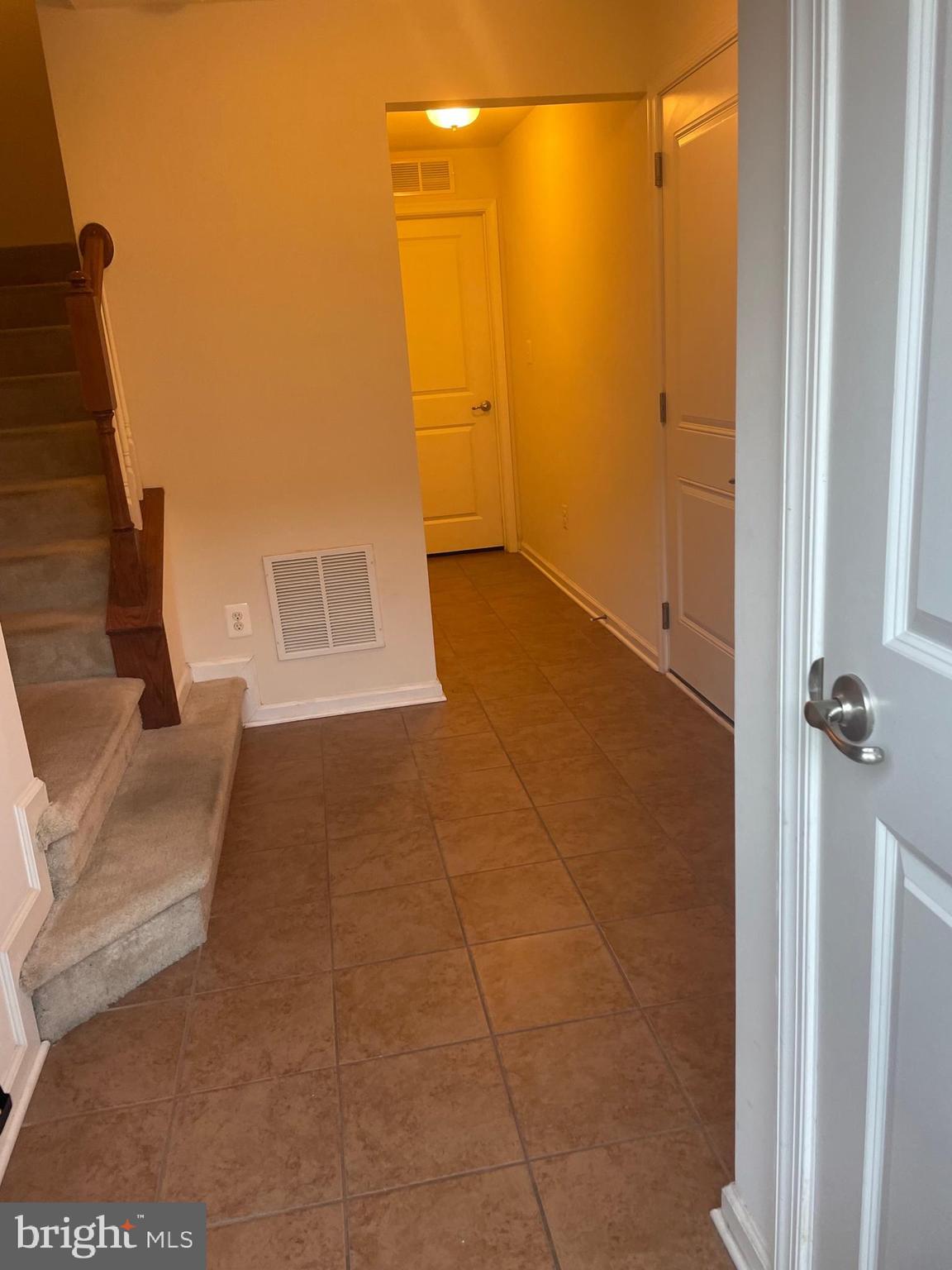 HOWARD SQUARE - Residential Lease