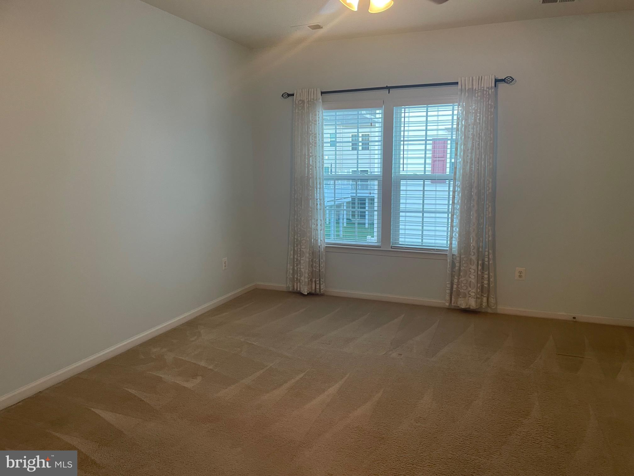 HOWARD SQUARE - Residential Lease