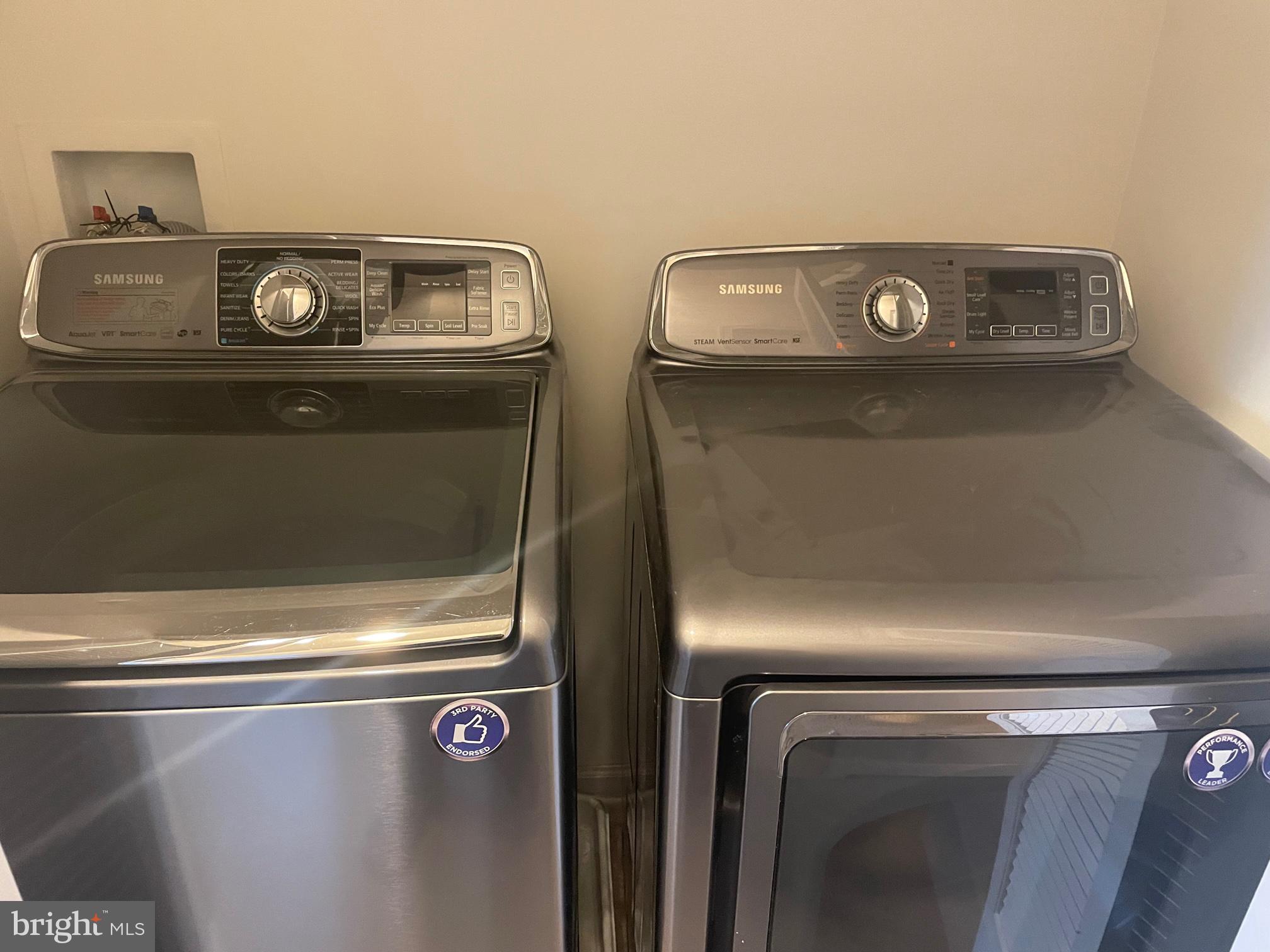 HOWARD SQUARE - Residential Lease