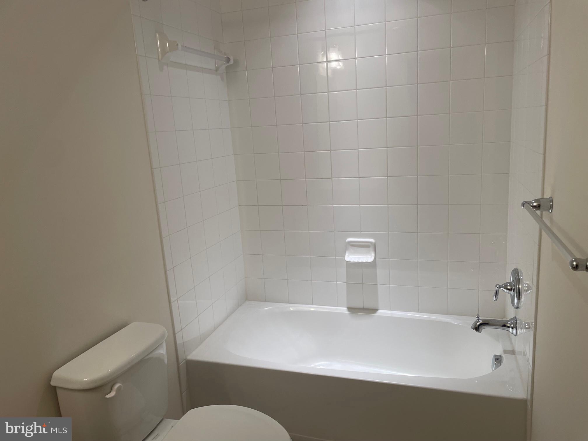 HOWARD SQUARE - Residential Lease