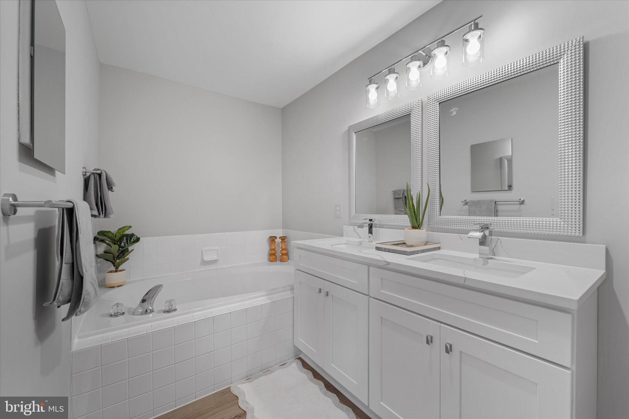 ASHBURN VILLAGE - Residential