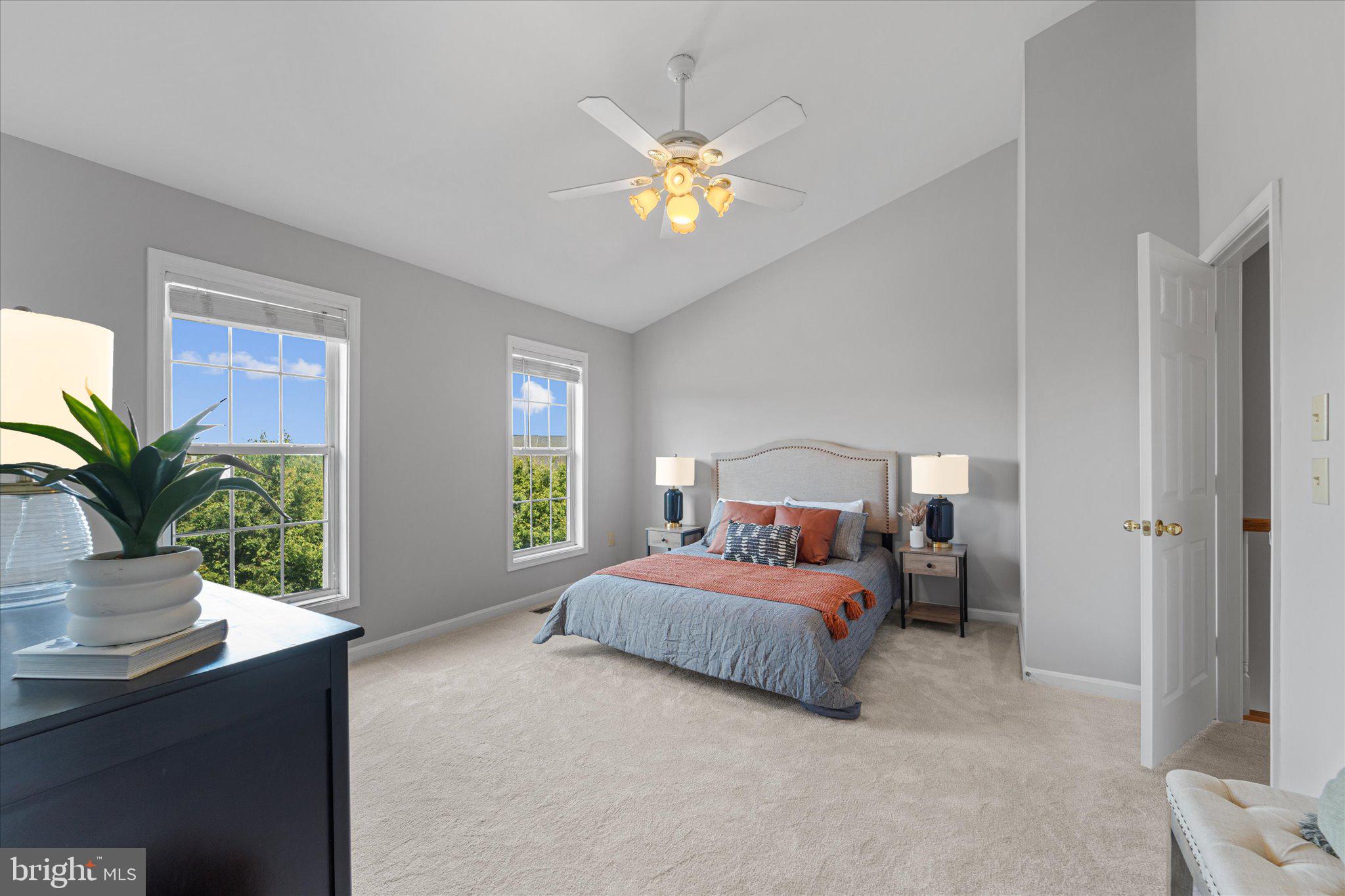 ASHBURN VILLAGE - Residential