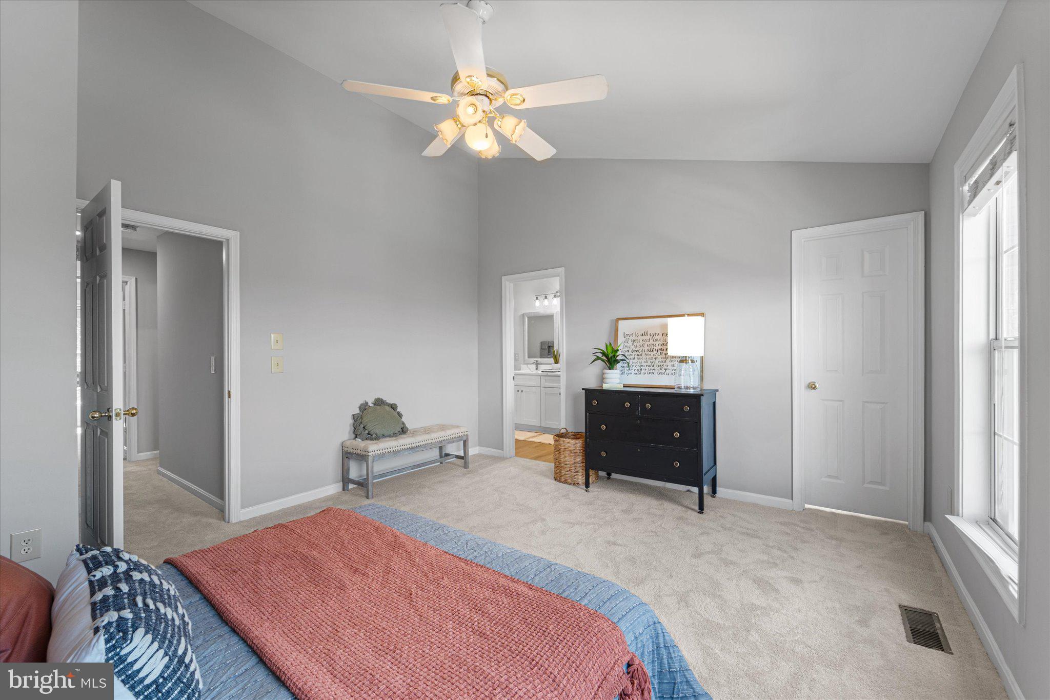 ASHBURN VILLAGE - Residential