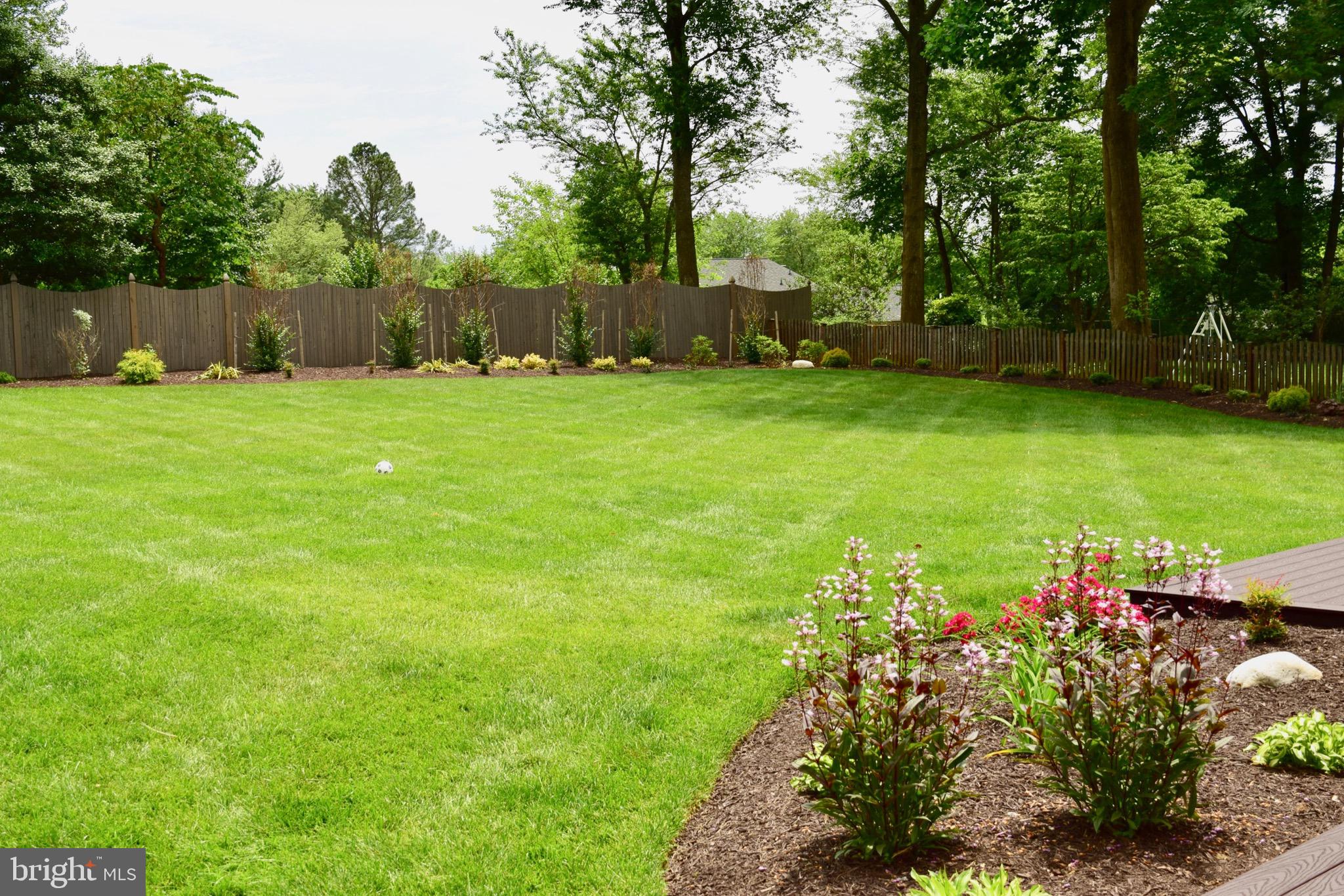 LAKEVALE COURT - Residential