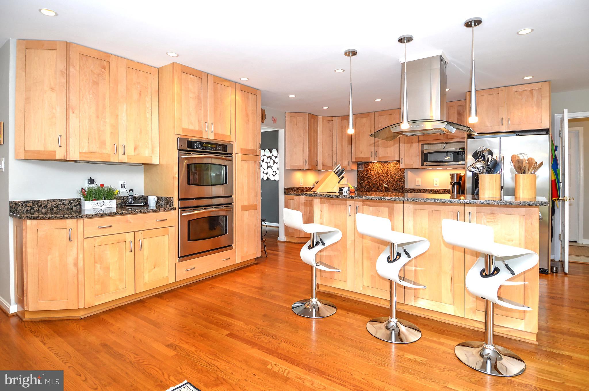 LAKEVALE COURT - Residential