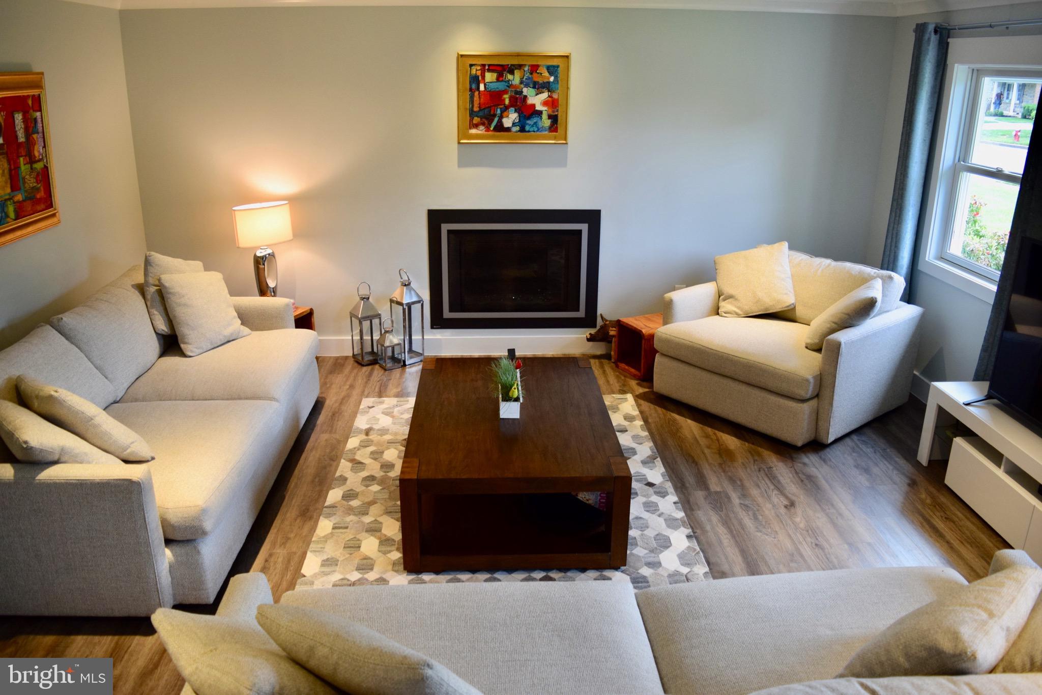 LAKEVALE COURT - Residential