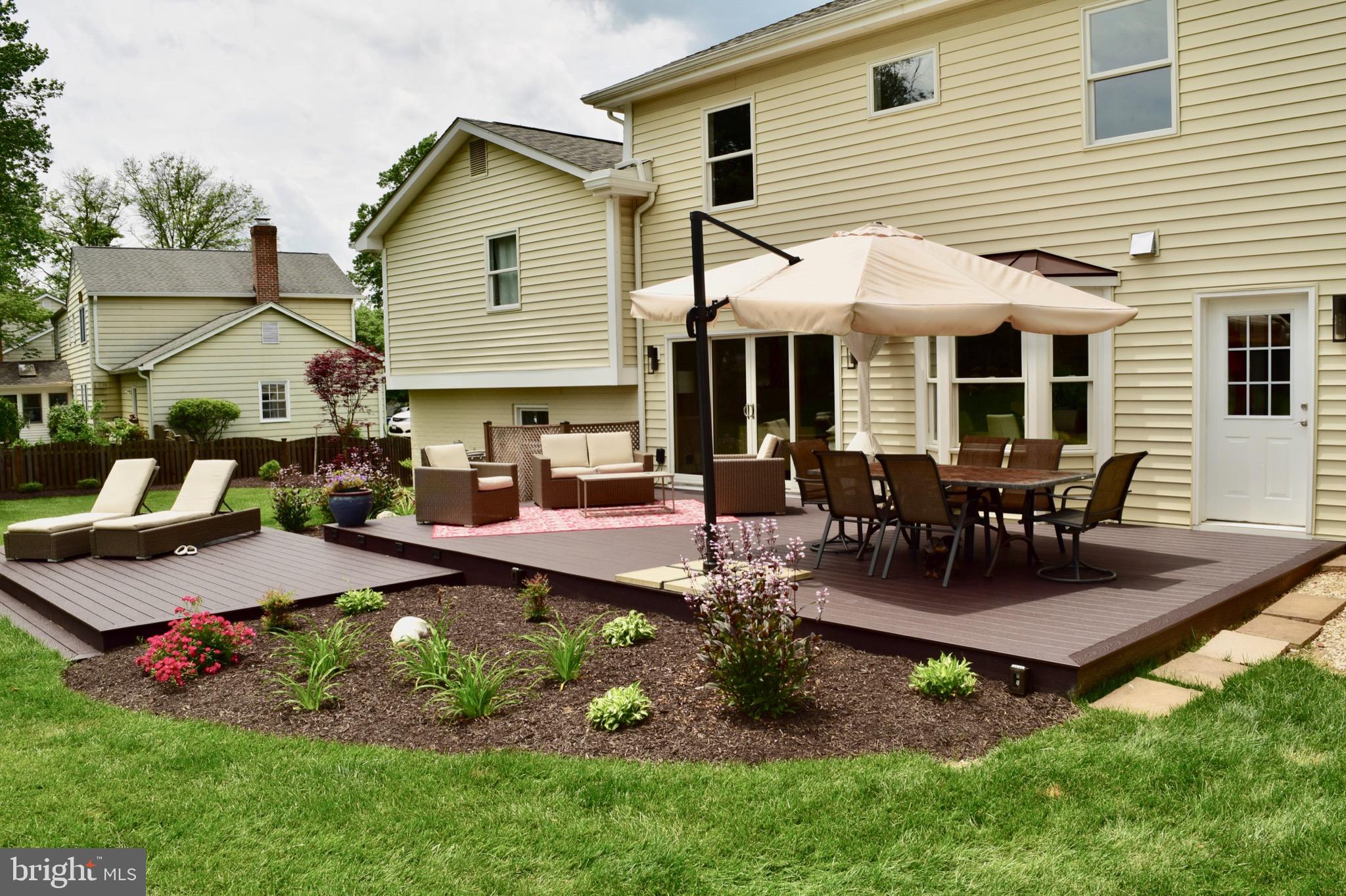 LAKEVALE COURT - Residential