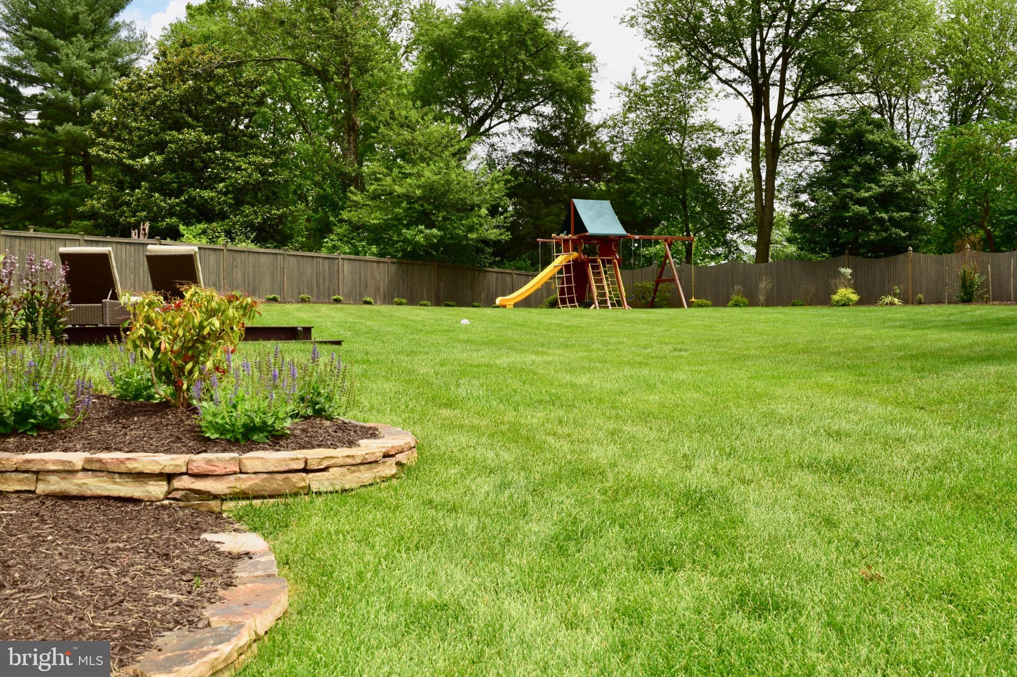 LAKEVALE COURT - Residential