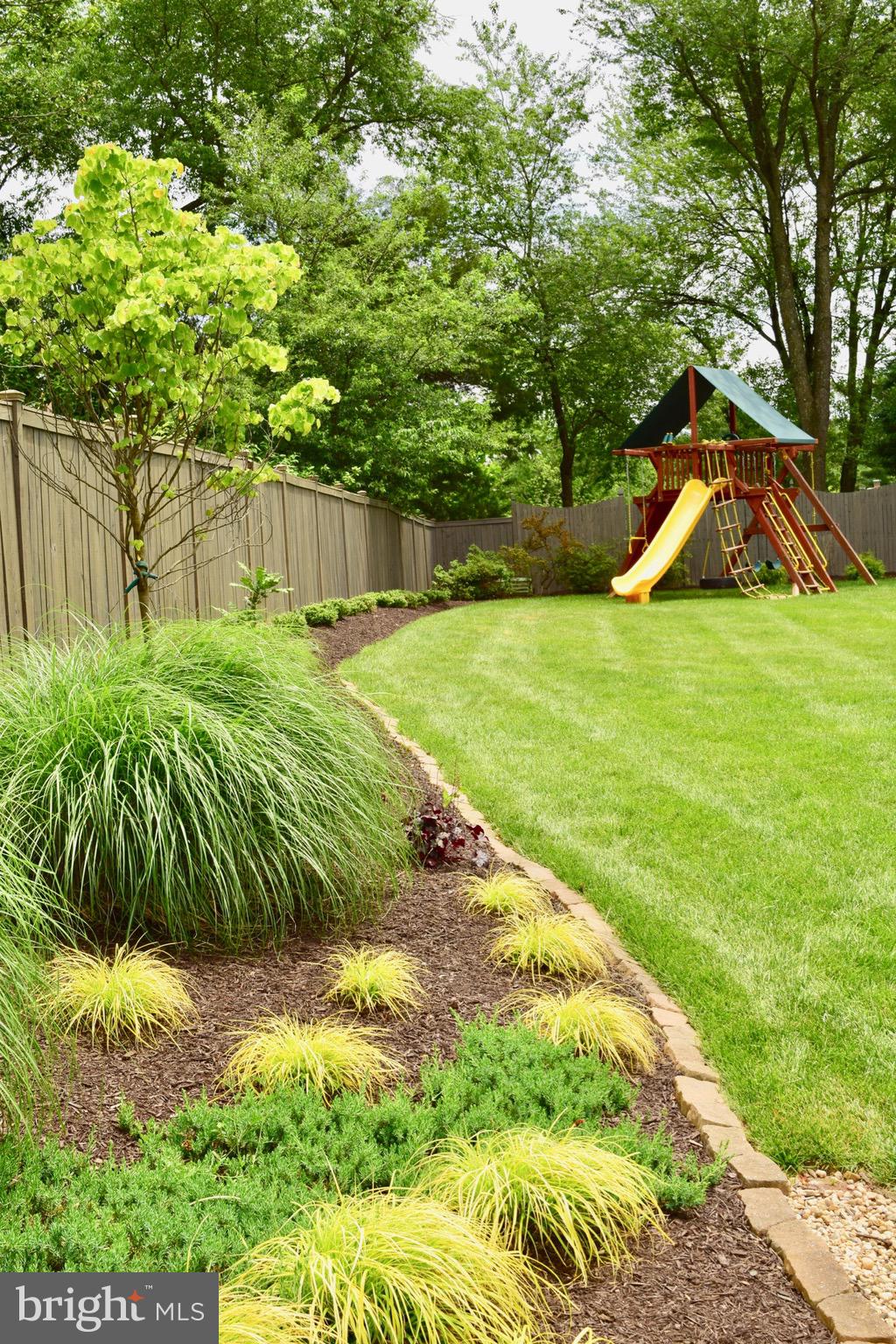 LAKEVALE COURT - Residential