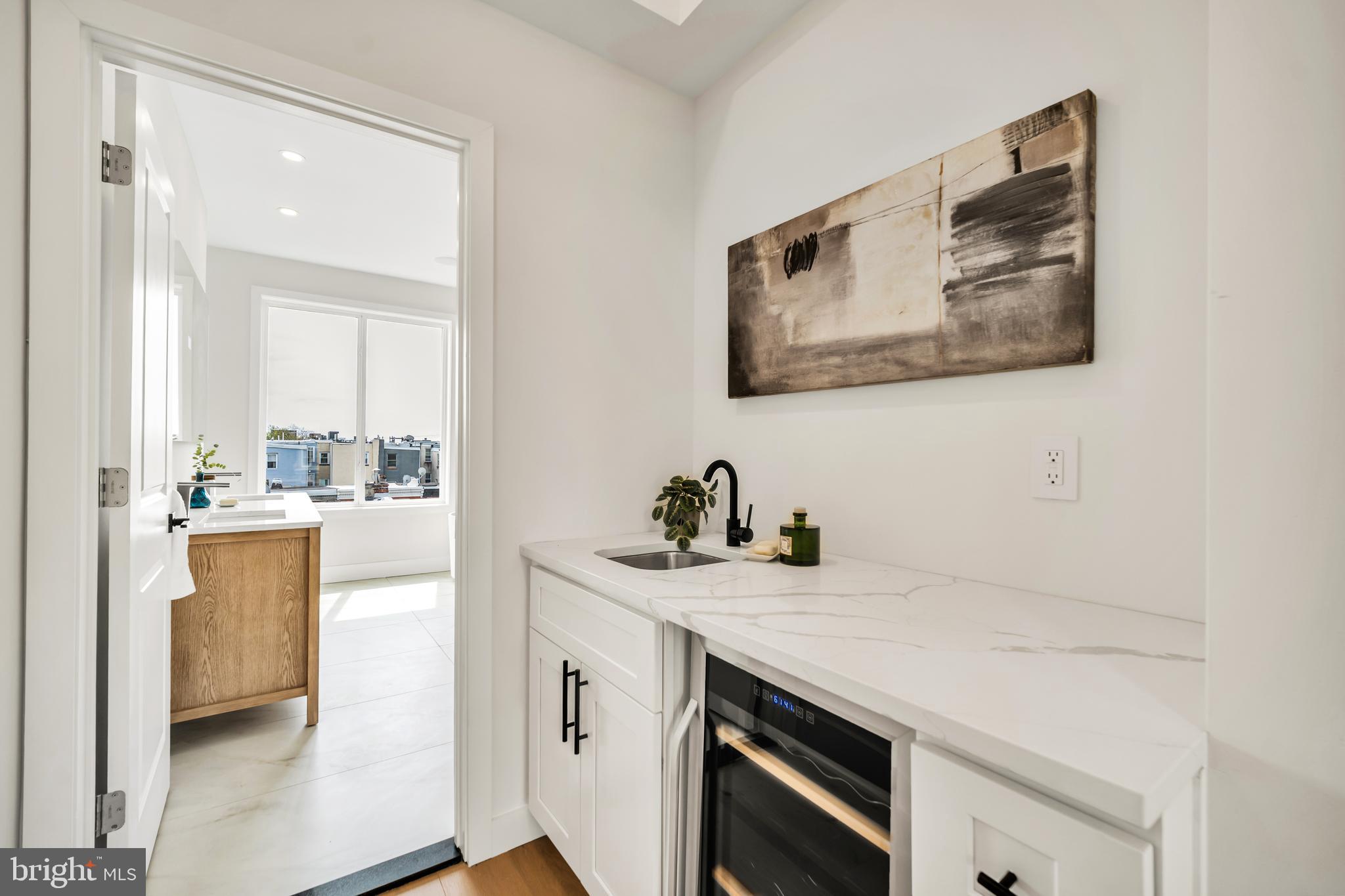 GRADUATE HOSPITAL - Residential