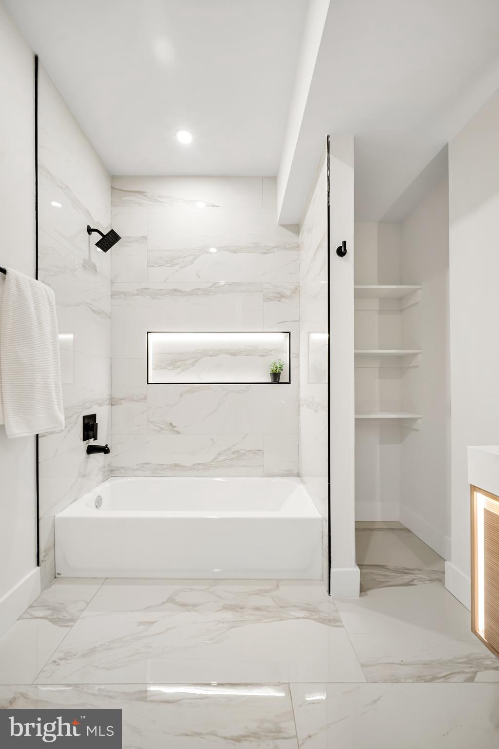 GRADUATE HOSPITAL - Residential