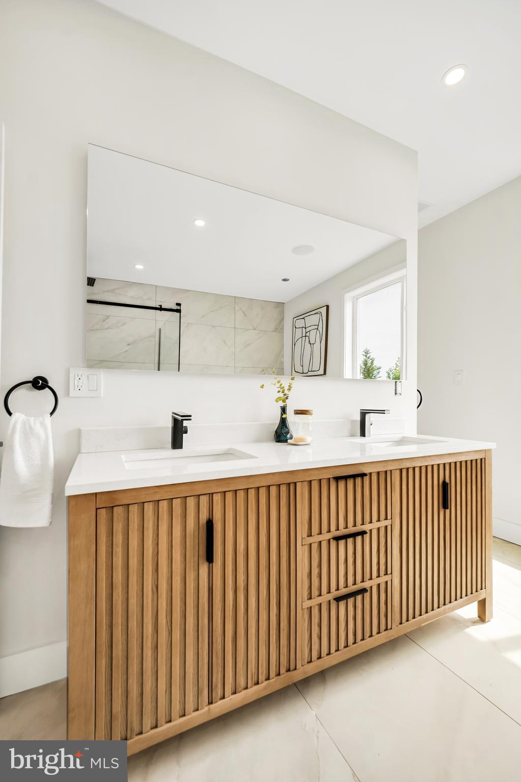 GRADUATE HOSPITAL - Residential