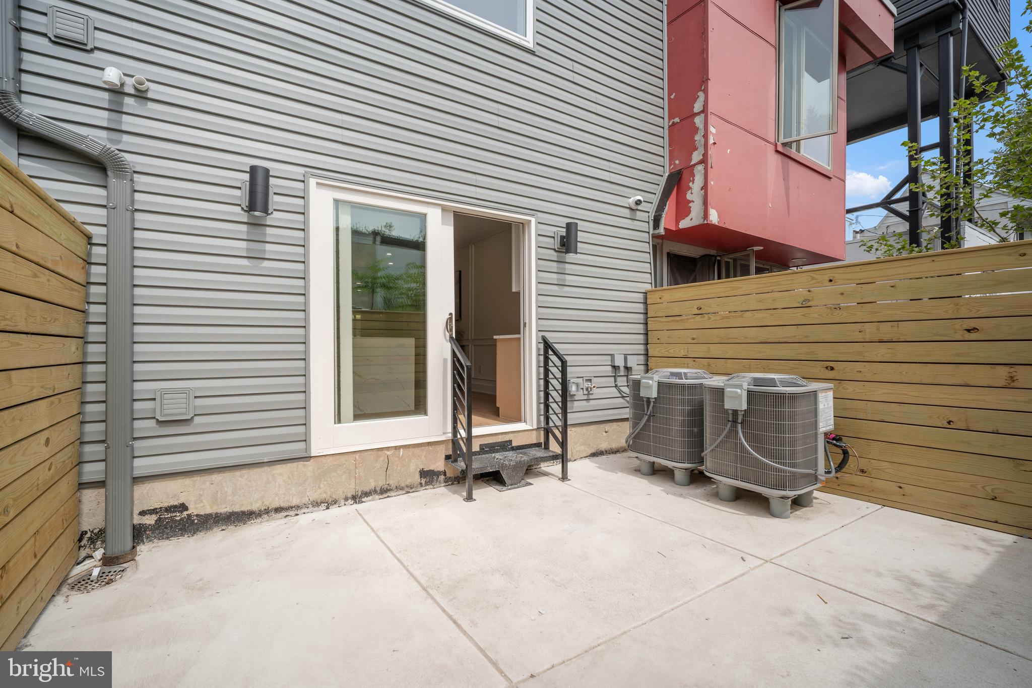 GRADUATE HOSPITAL - Residential