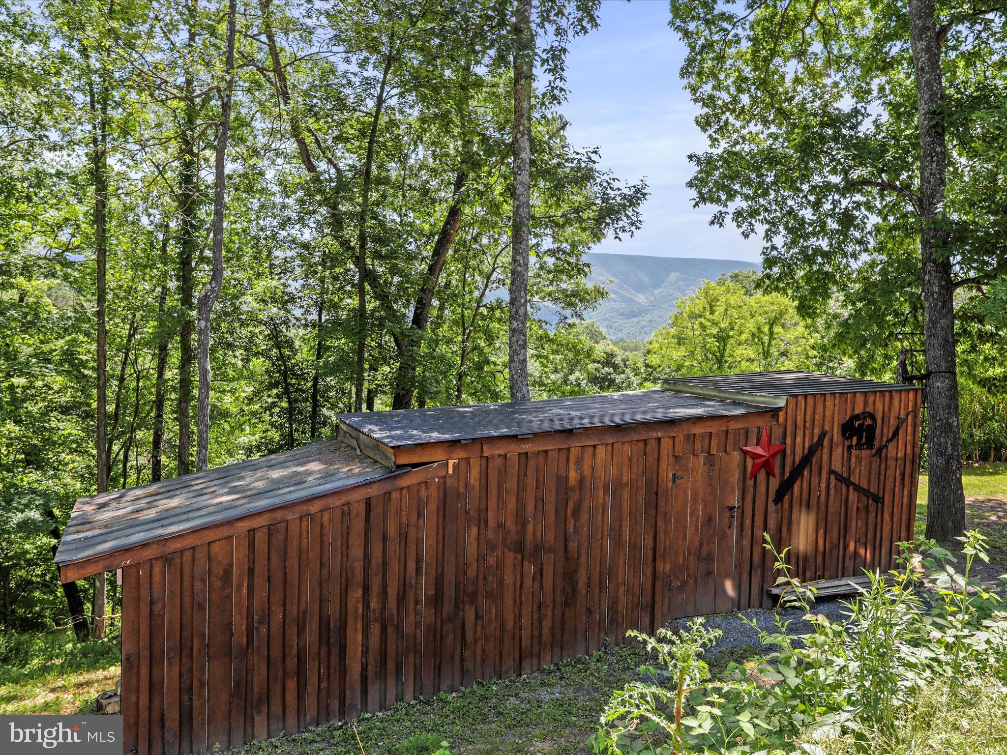 CEDAR RUN - Residential