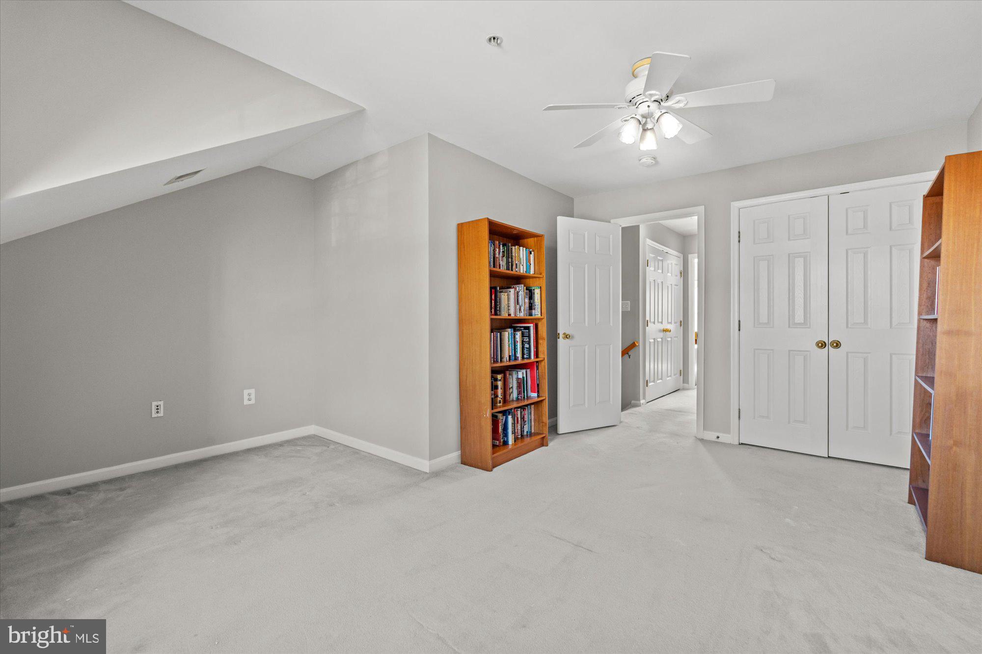 CAMERON STATION - Residential