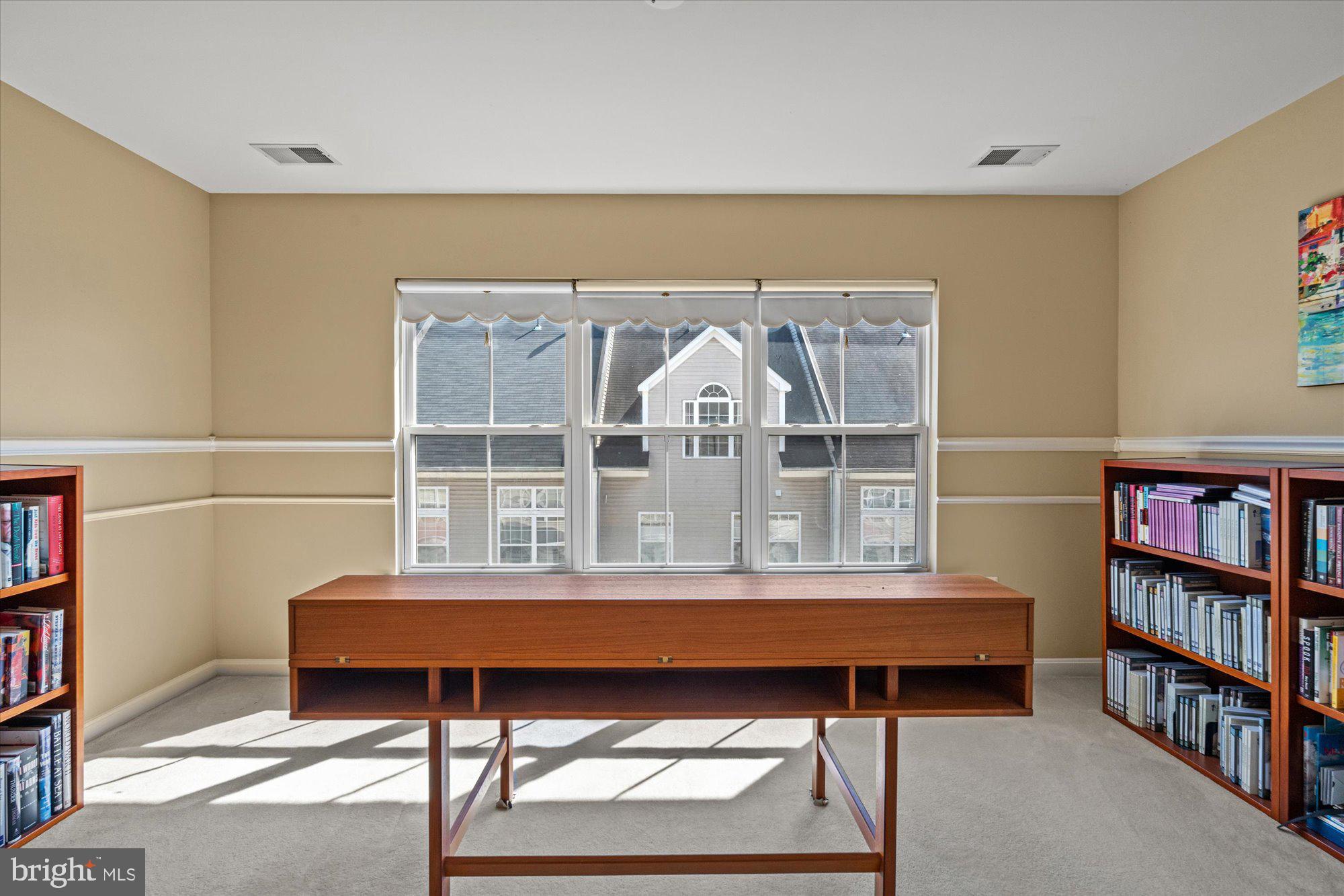 CAMERON STATION - Residential