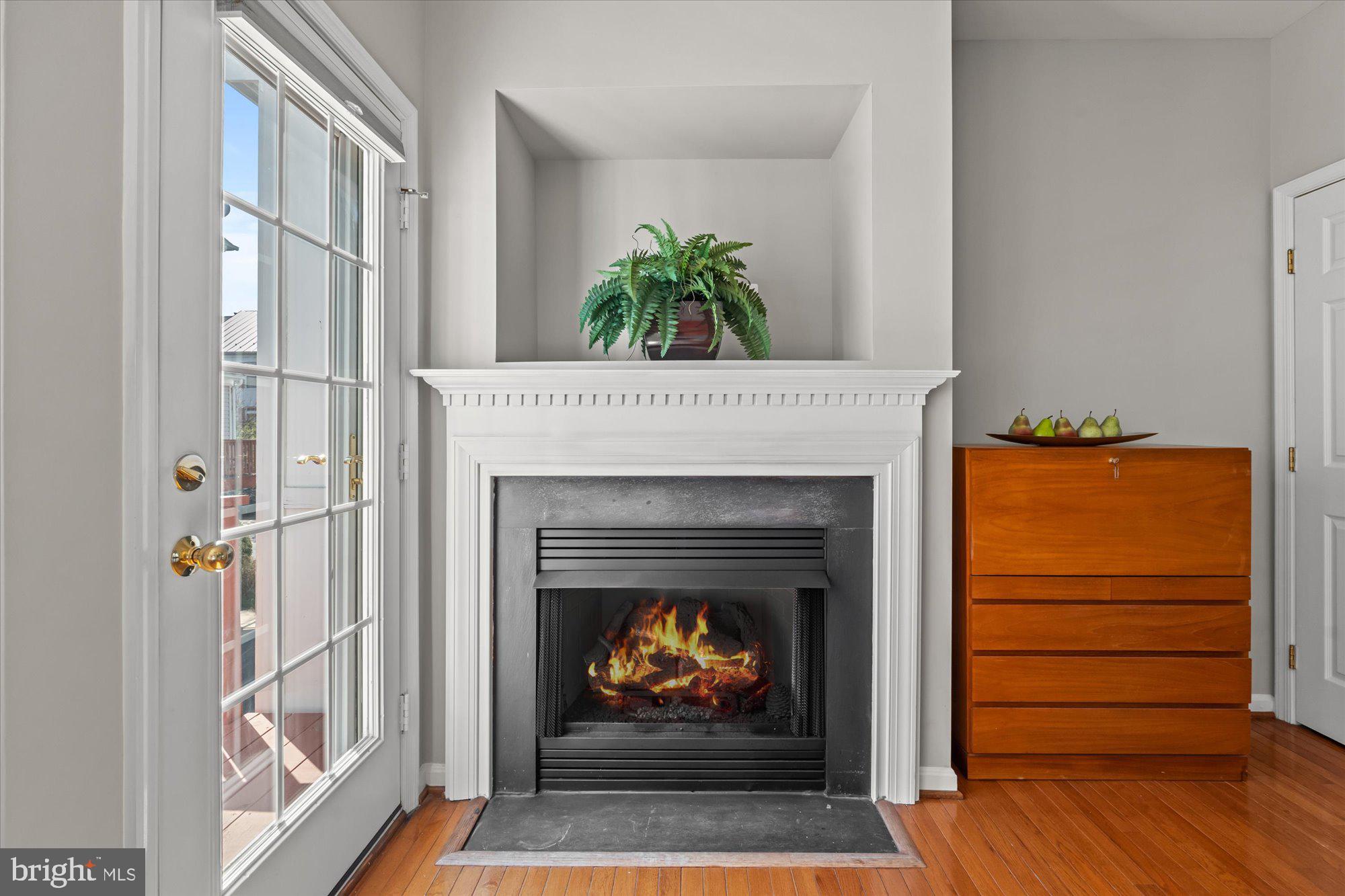 CAMERON STATION - Residential