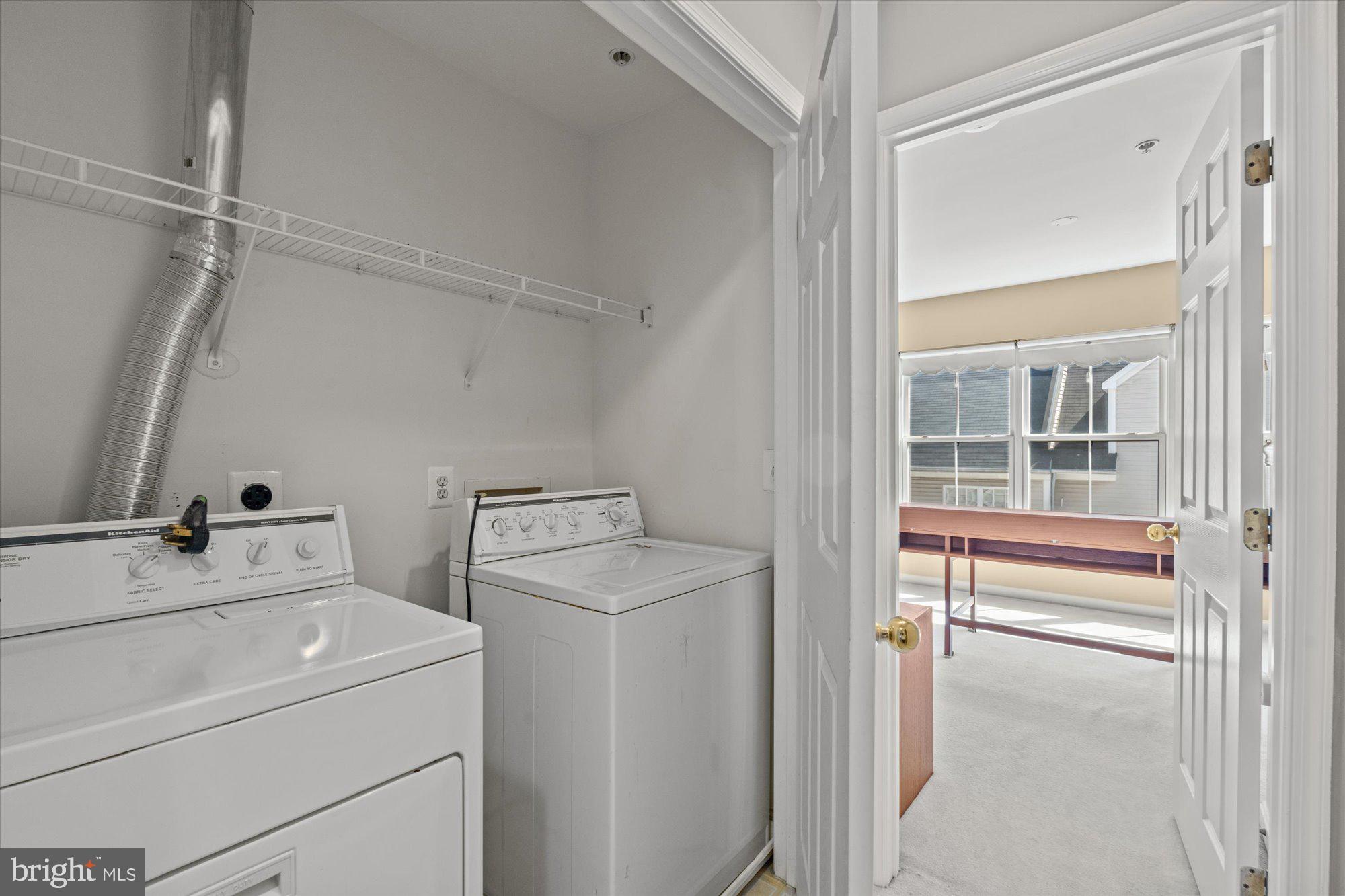 CAMERON STATION - Residential