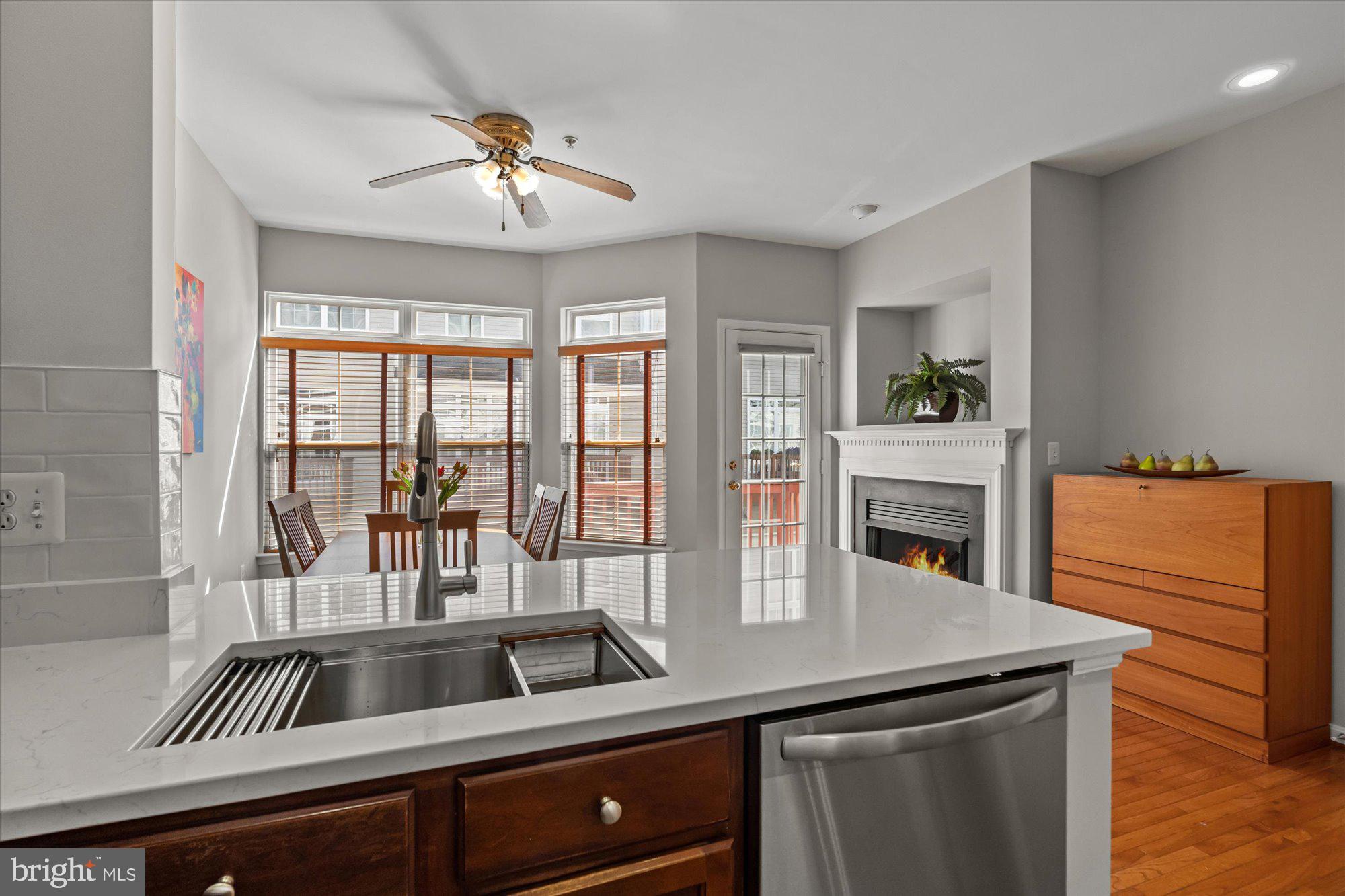 CAMERON STATION - Residential