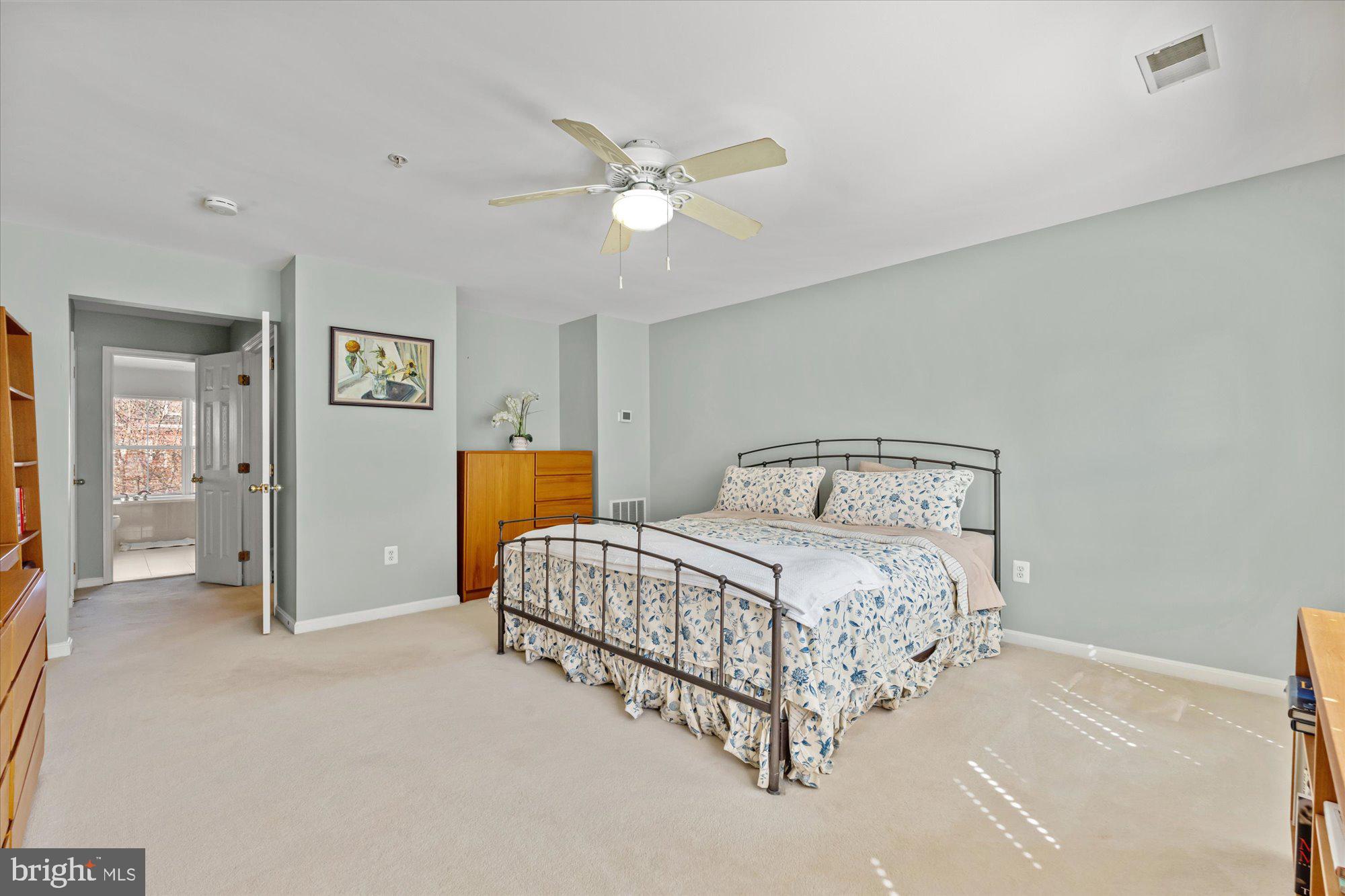 CAMERON STATION - Residential