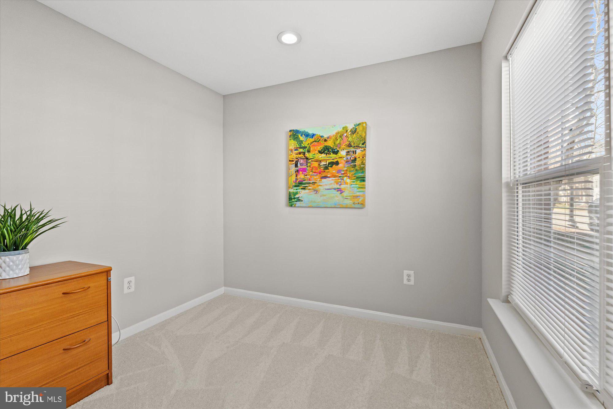 CAMERON STATION - Residential