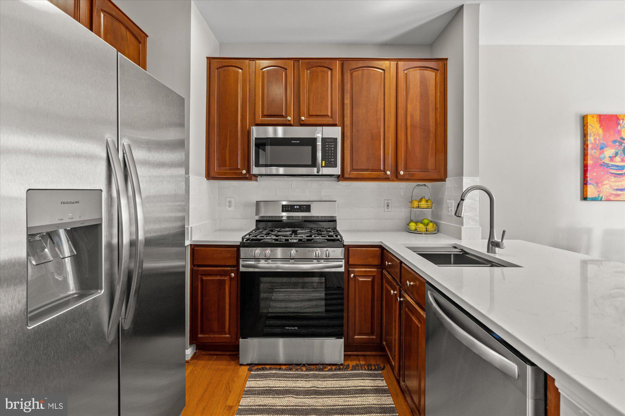 CAMERON STATION - Residential