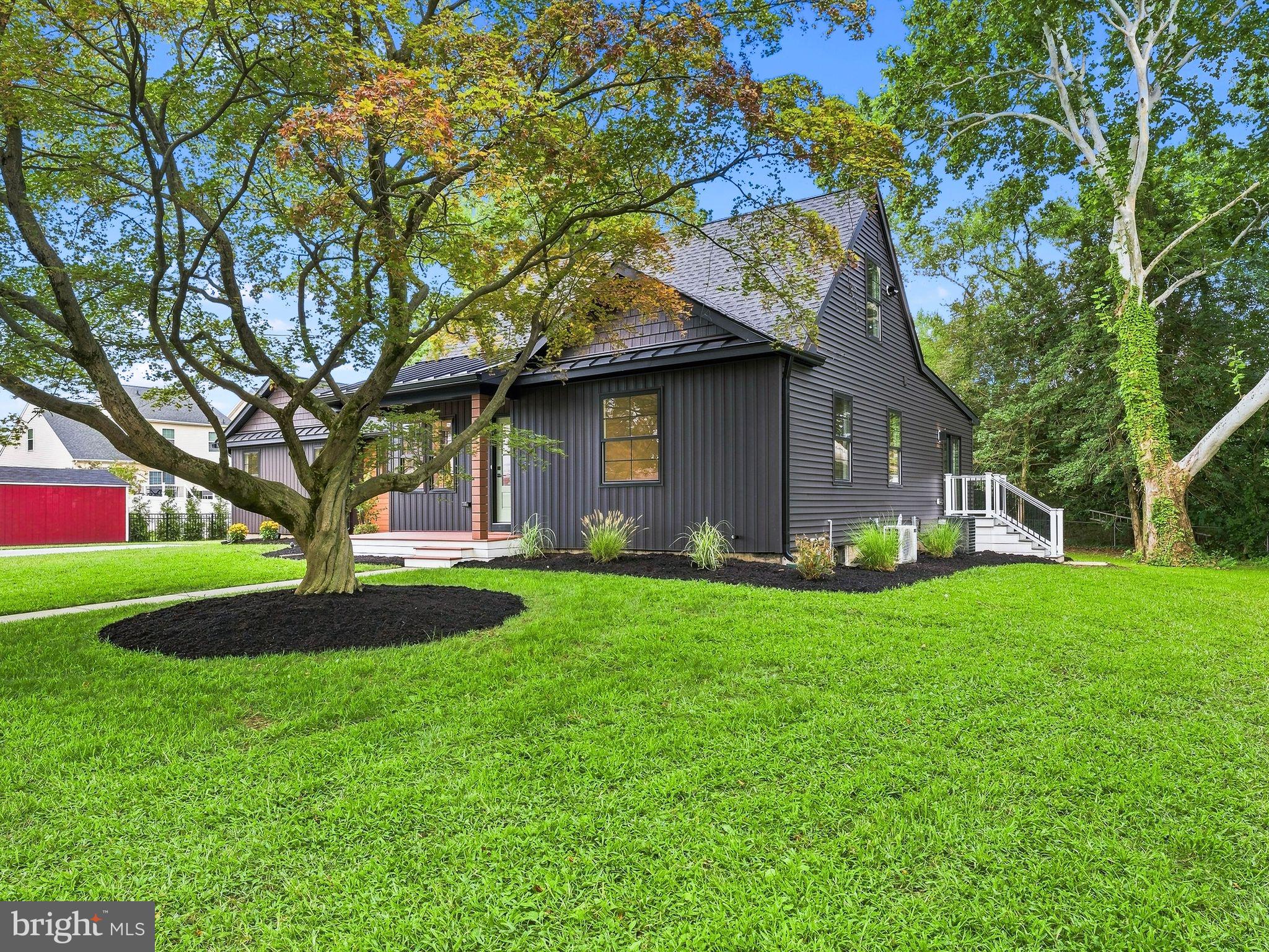 205 E MERCHANT STREET