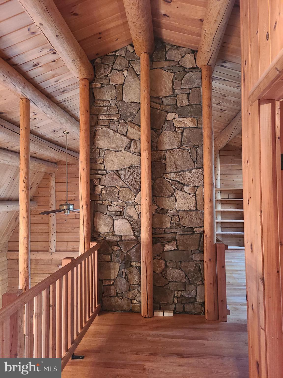 HIDDEN VALLEY - Residential