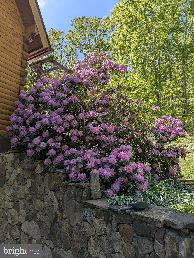 HIDDEN VALLEY - Residential