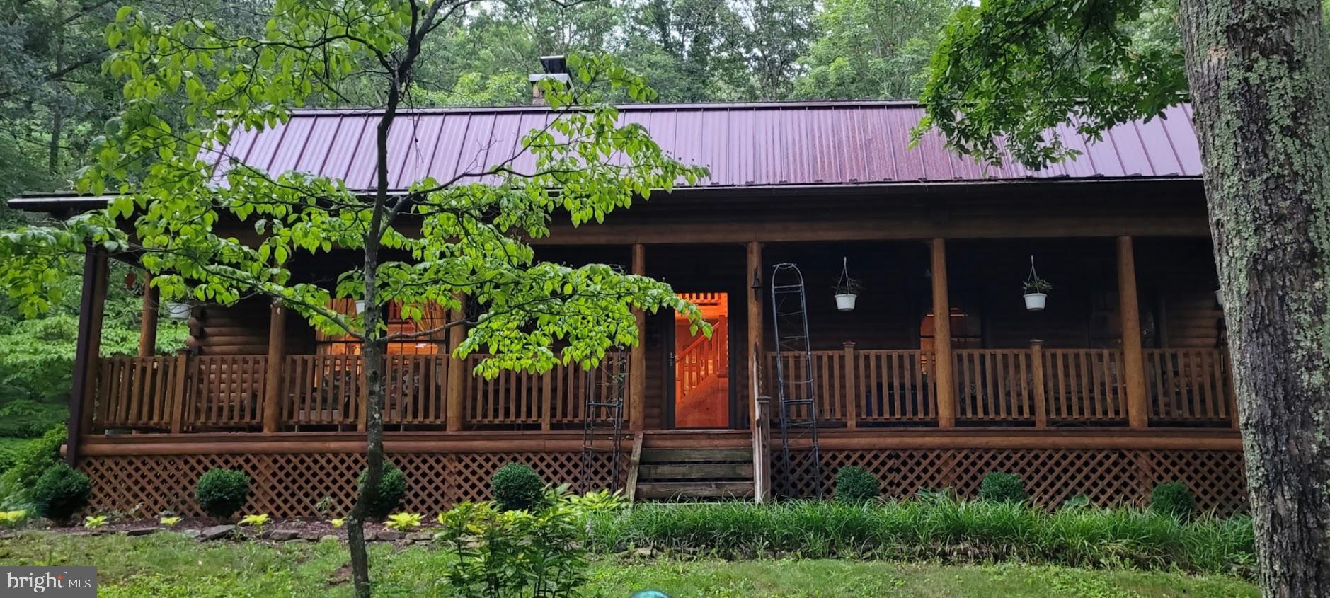 1537 HIDDEN VALLEY ROAD