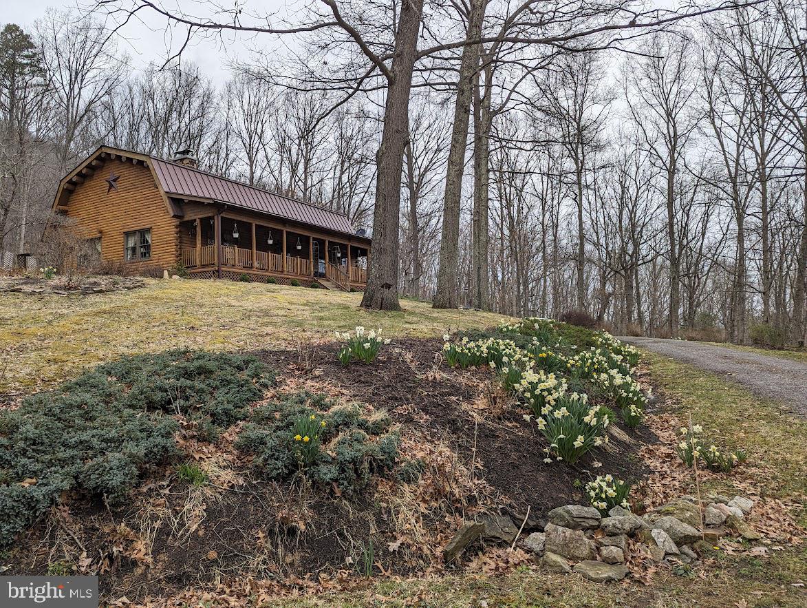 HIDDEN VALLEY - Residential