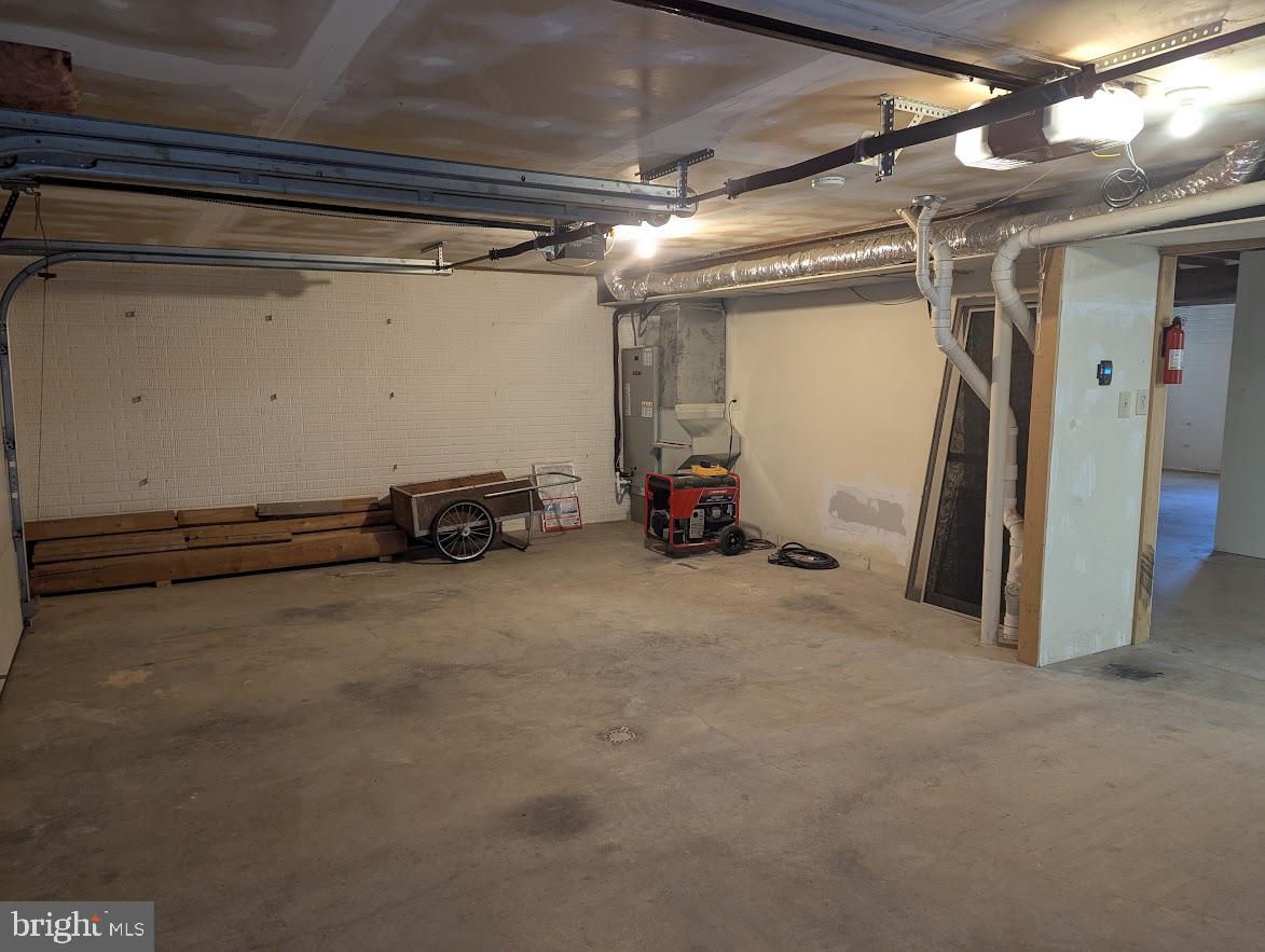 HIDDEN VALLEY - Residential