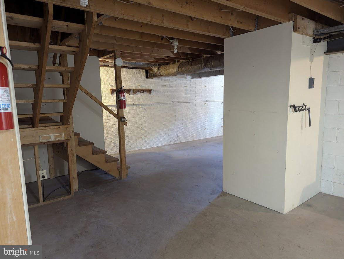 HIDDEN VALLEY - Residential